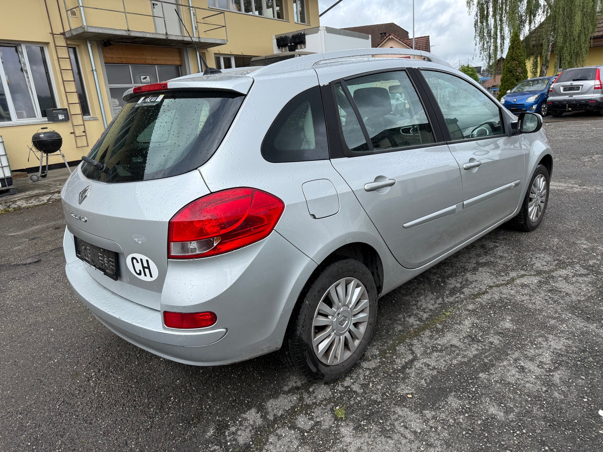 RENAULT Clio Grandtour 1.6 16V Exception Automatic-image-2