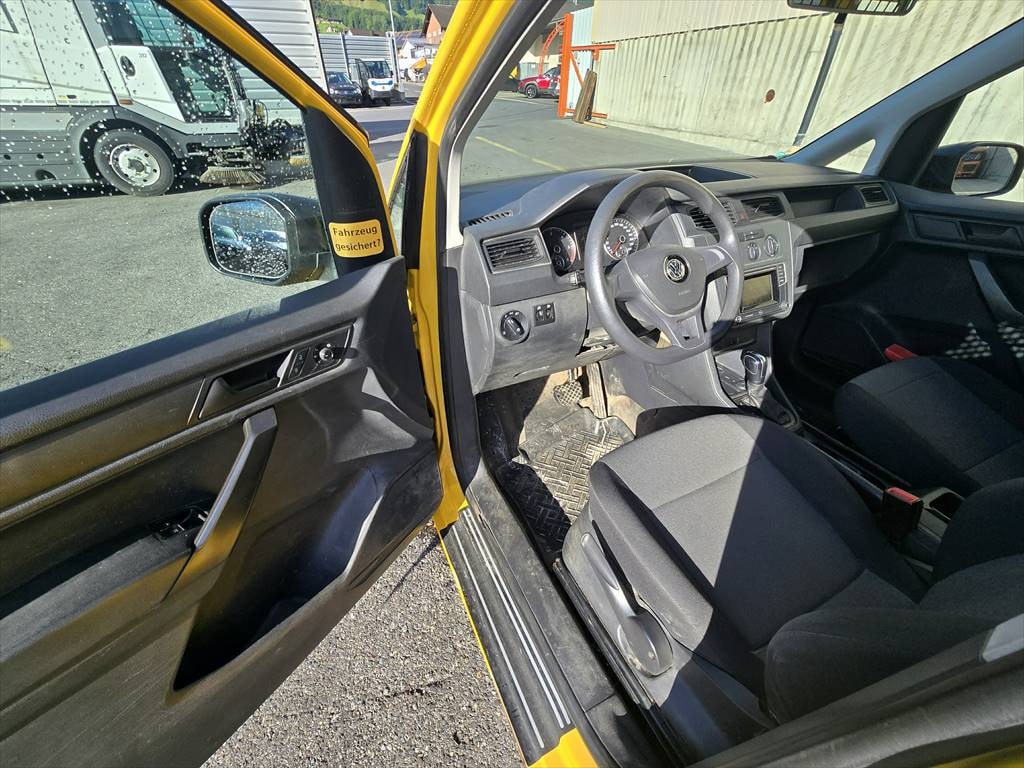 VW Caddy 2.0TDI 4Motion BlueMotion Technology DSG-image-8