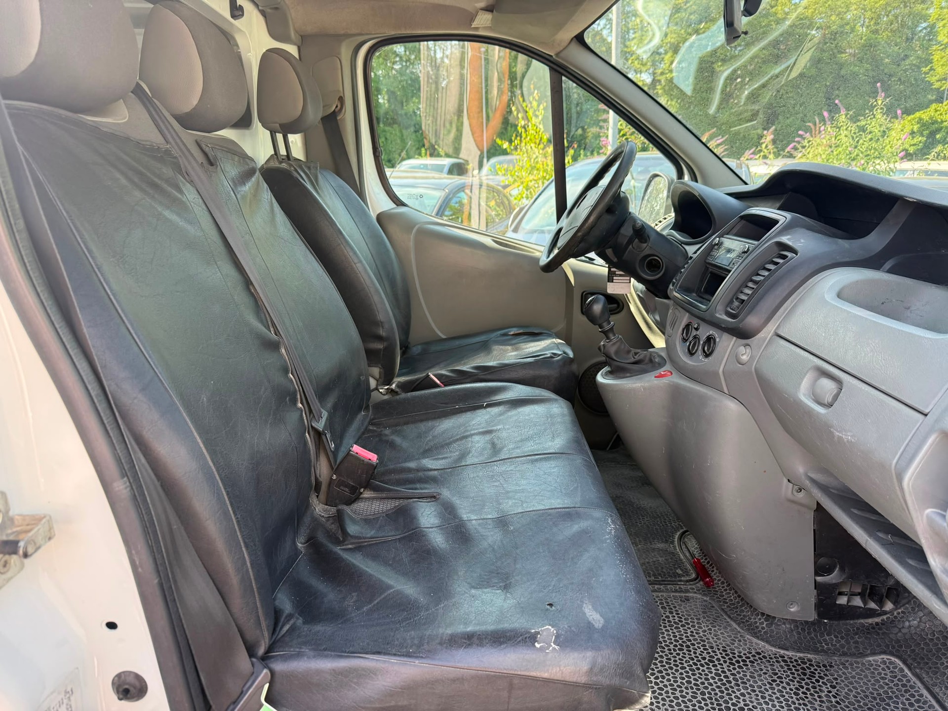 OPEL Vivaro 2.0 CDTI 2.7t L1H1-image-9
