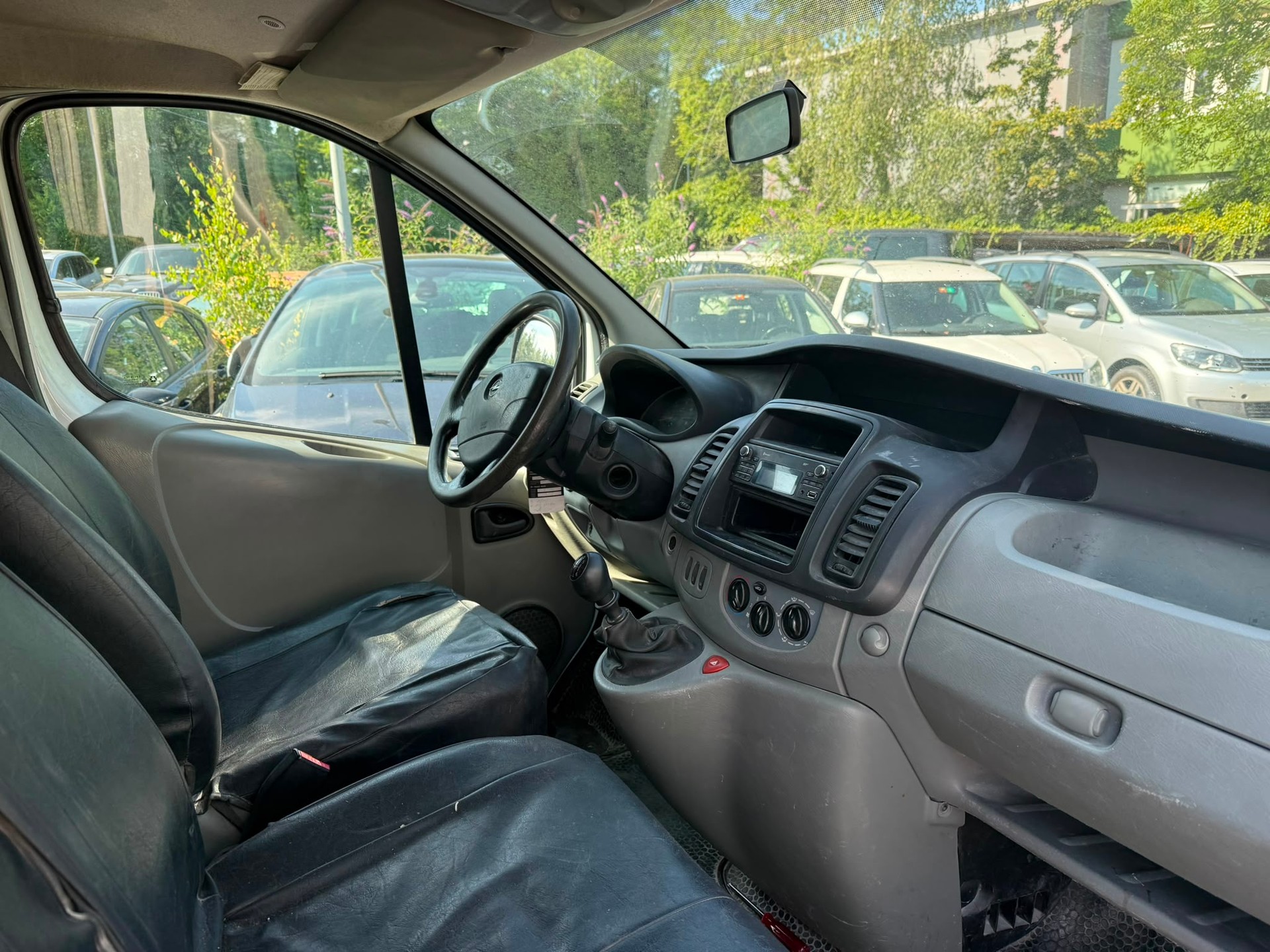 OPEL Vivaro 2.0 CDTI 2.7t L1H1-image-8