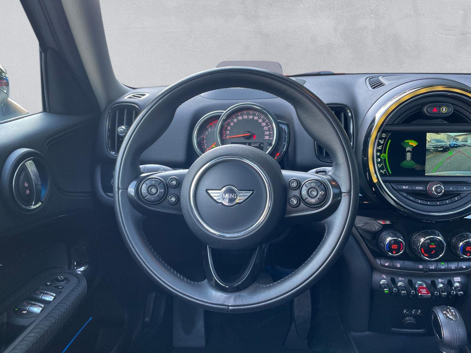MINI Countryman Cooper S ALL4 F60 2.0i (CH)-image-7
