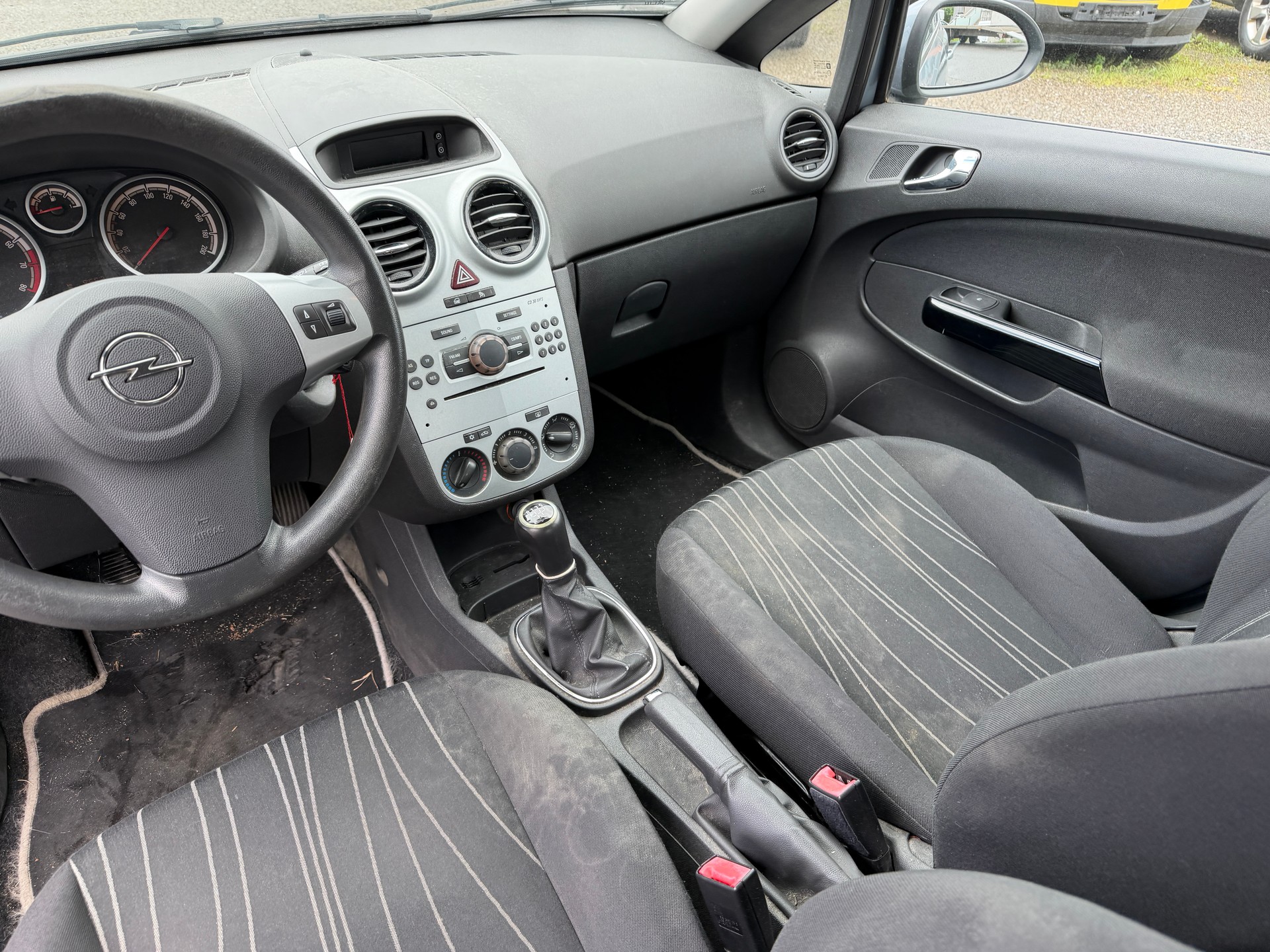 OPEL Corsa 1.4 TP Color Edition B05-image-5