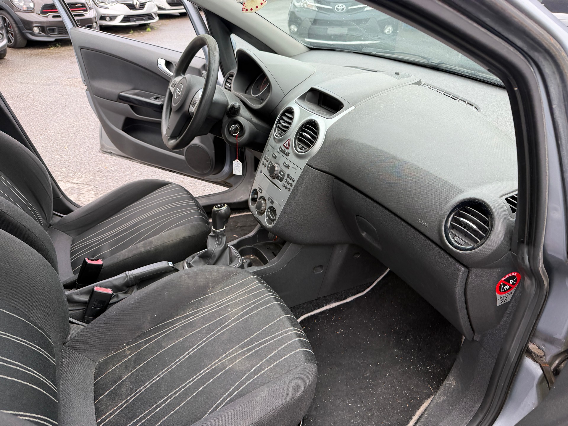 OPEL Corsa 1.4 TP Color Edition B05-image-8