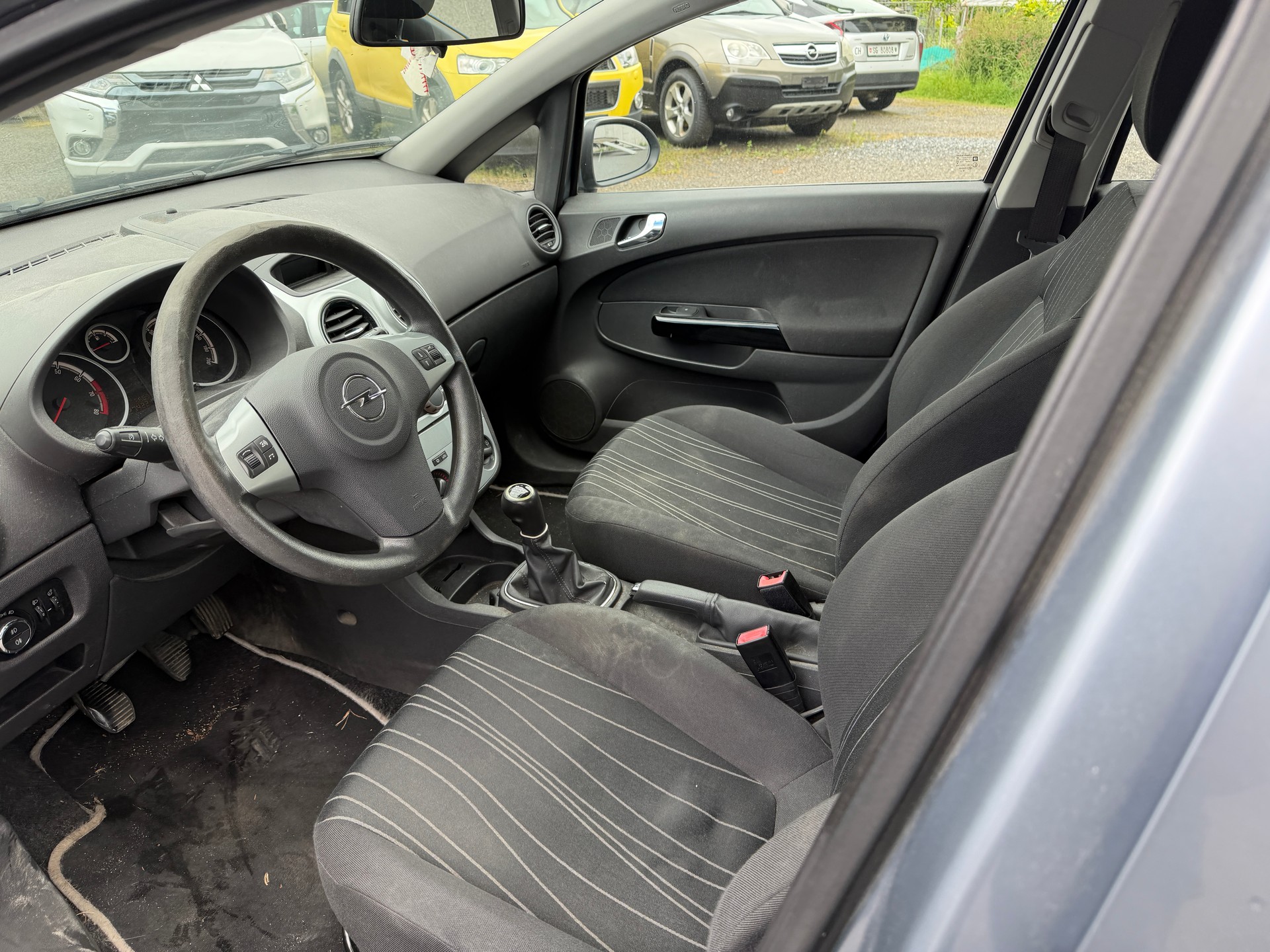 OPEL Corsa 1.4 TP Color Edition B05-image-6
