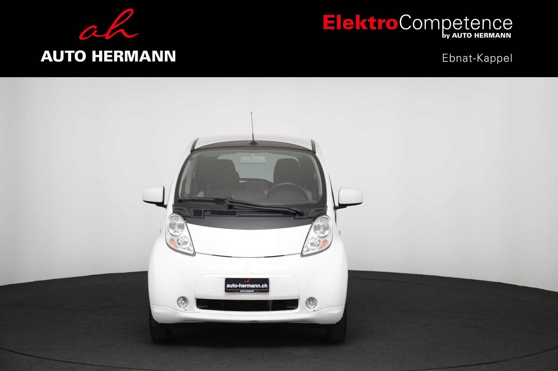 MITSUBISHI i MiEV Style-showroom-element-1