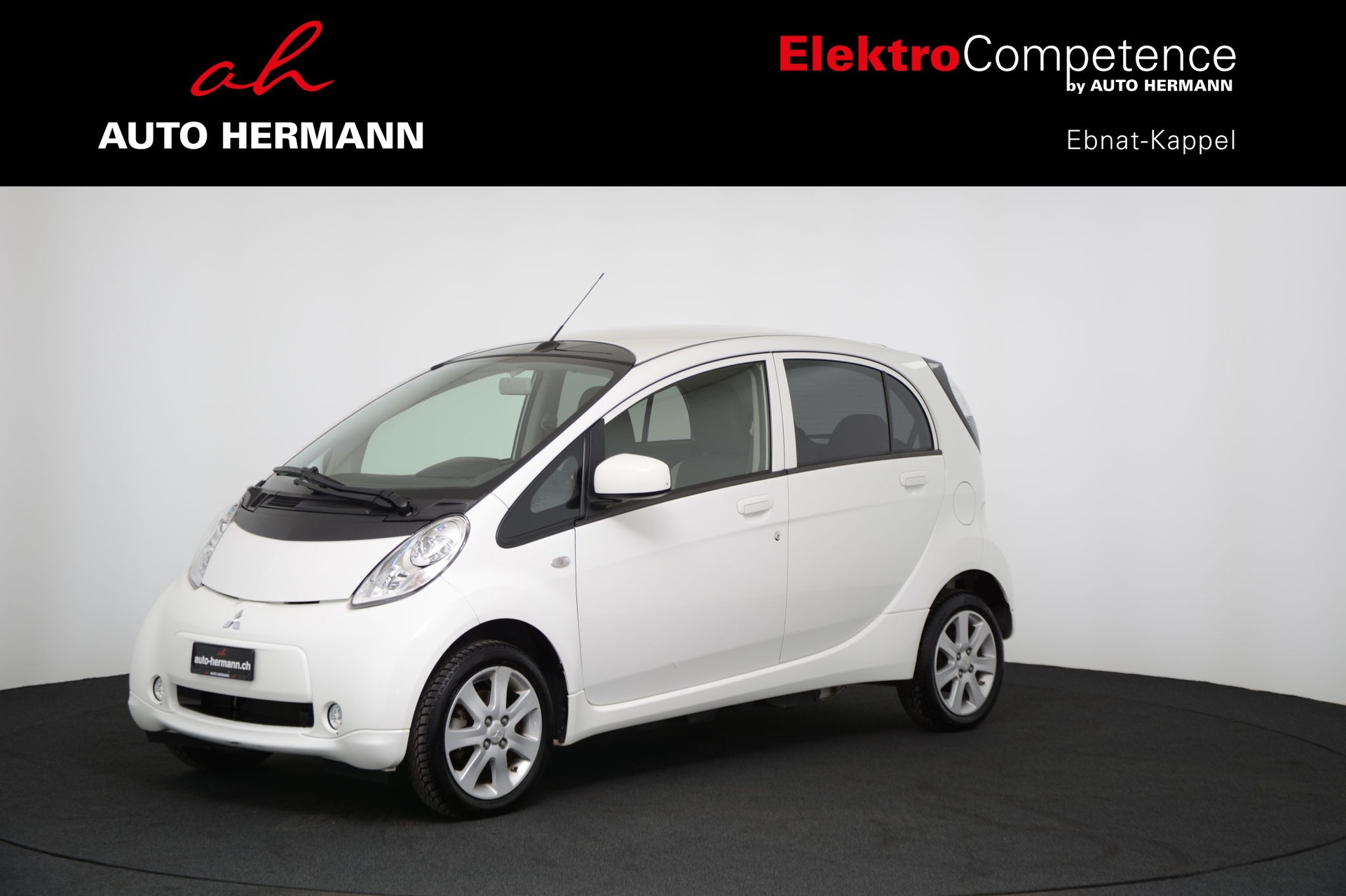 MITSUBISHI i MiEV Style-showroom-element-2