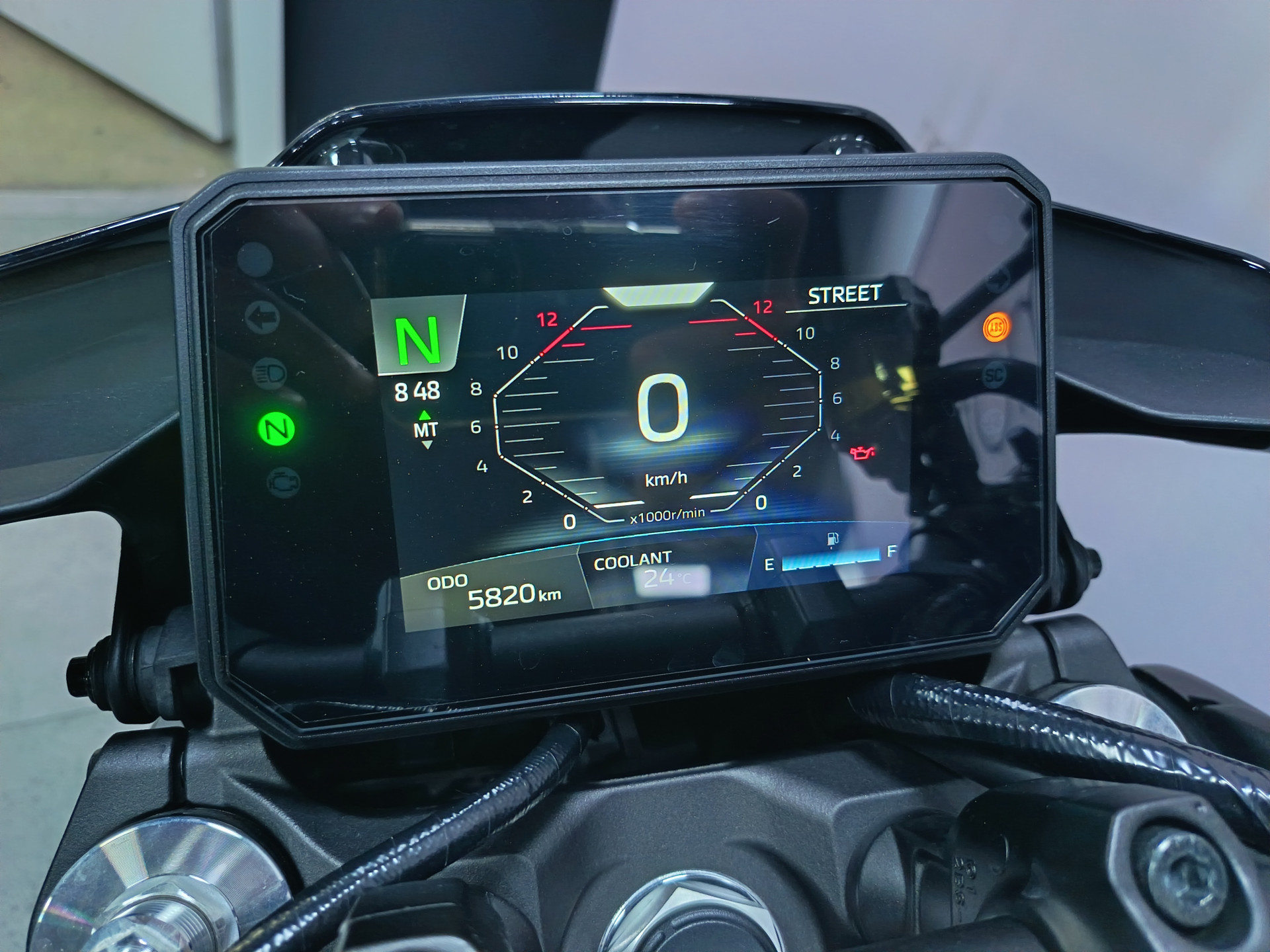 YAMAHA MT-09 Y-AMT-image-8