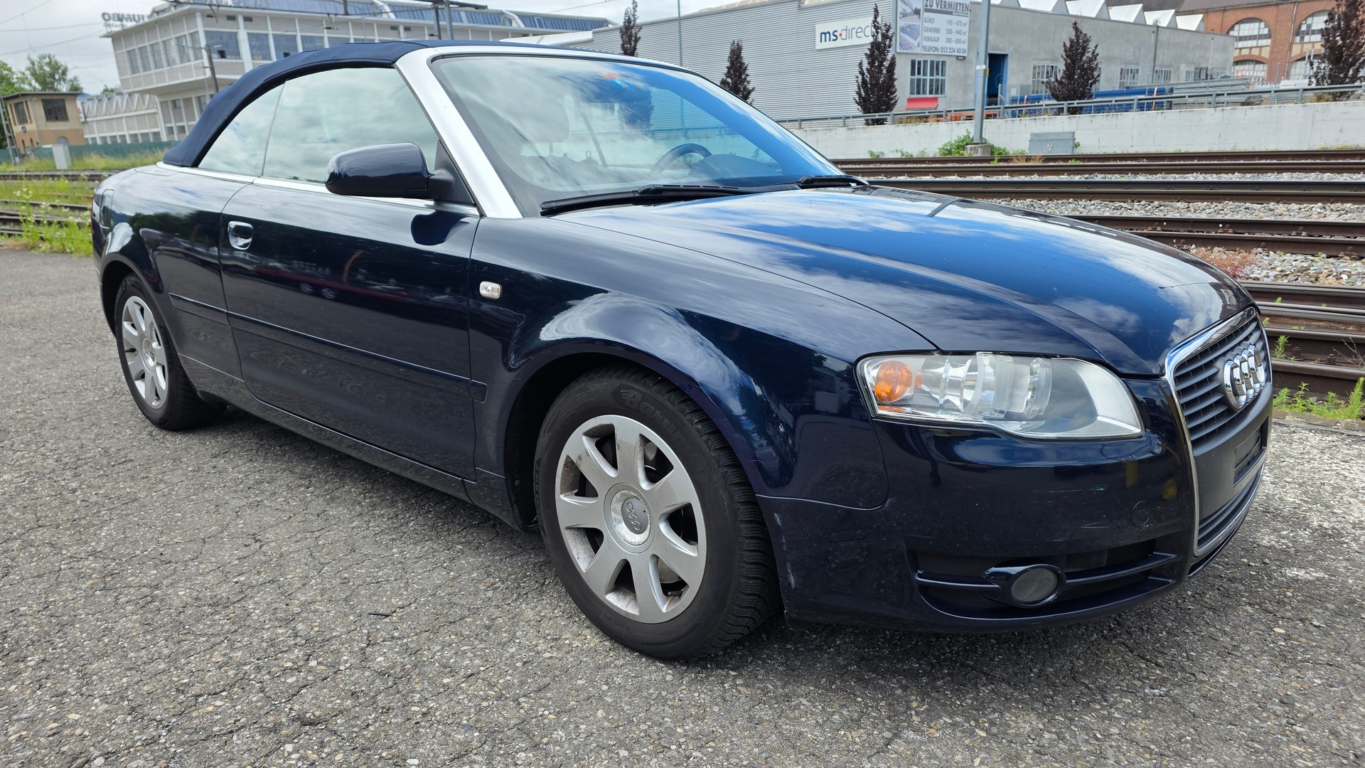 AUDI A4 Cabriolet 2.0T FSI multitronic-image-1
