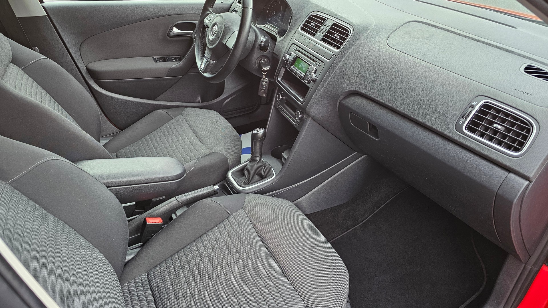 VW Polo 1.2 TSI Team-image-11