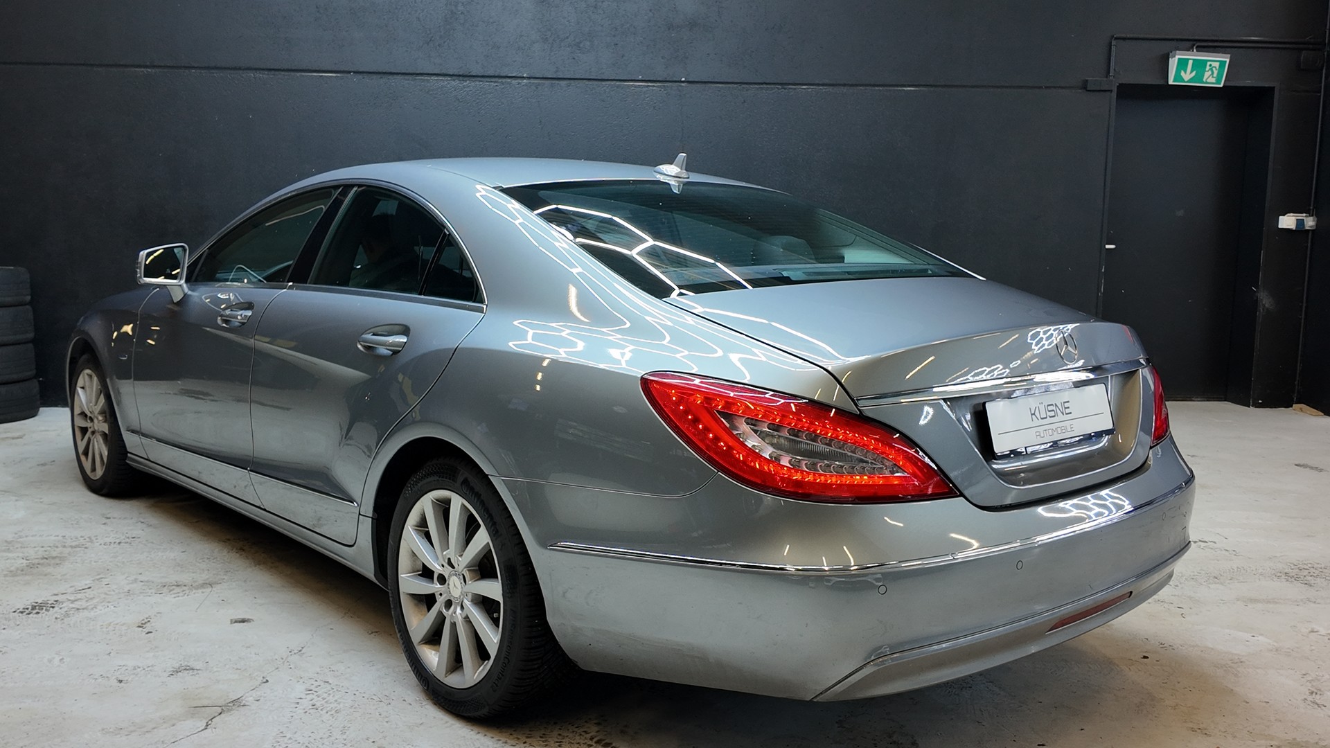 MERCEDES-BENZ CLS 350 CDI 4Matic 7G-Tronic-showroom-element-3