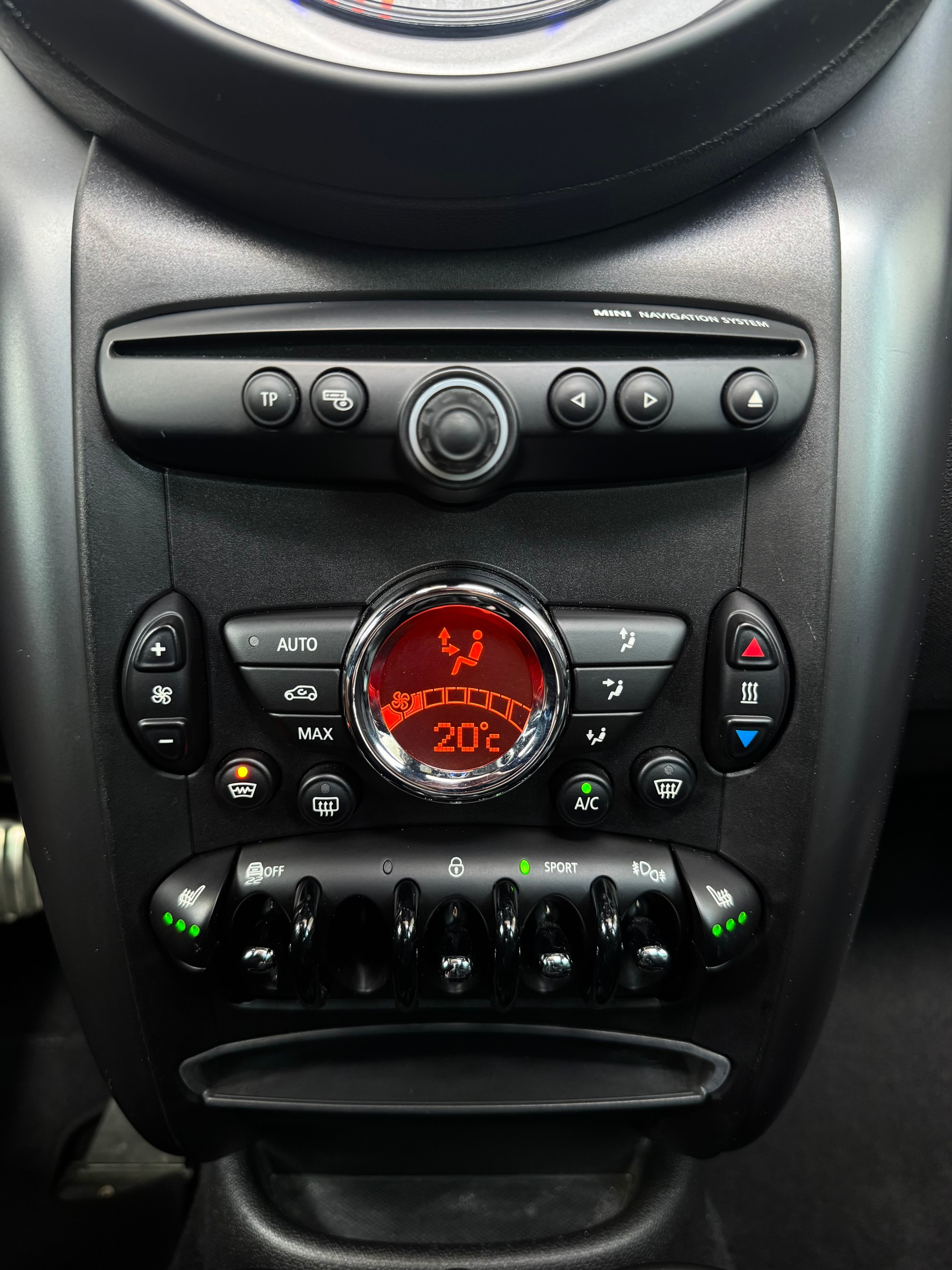 MINI Countryman Cooper S ALL4 Steptronic / ab MFK bei Verkauf-image-11