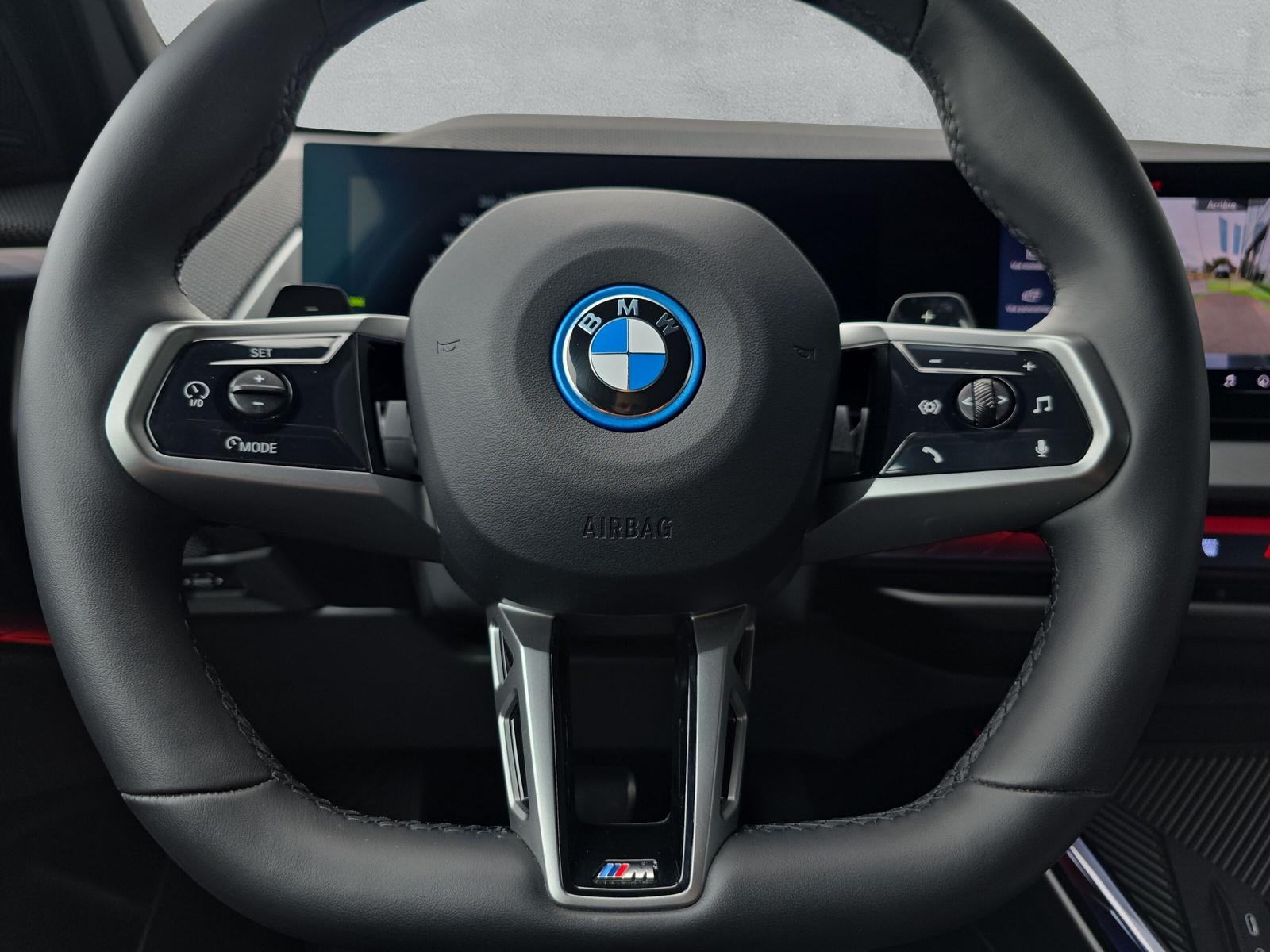 BMW X3 30e M Sport Pro xDrive G45 (CH) AHK ** Plug-in Hybrid ** Roues hiver incluse **-image-23