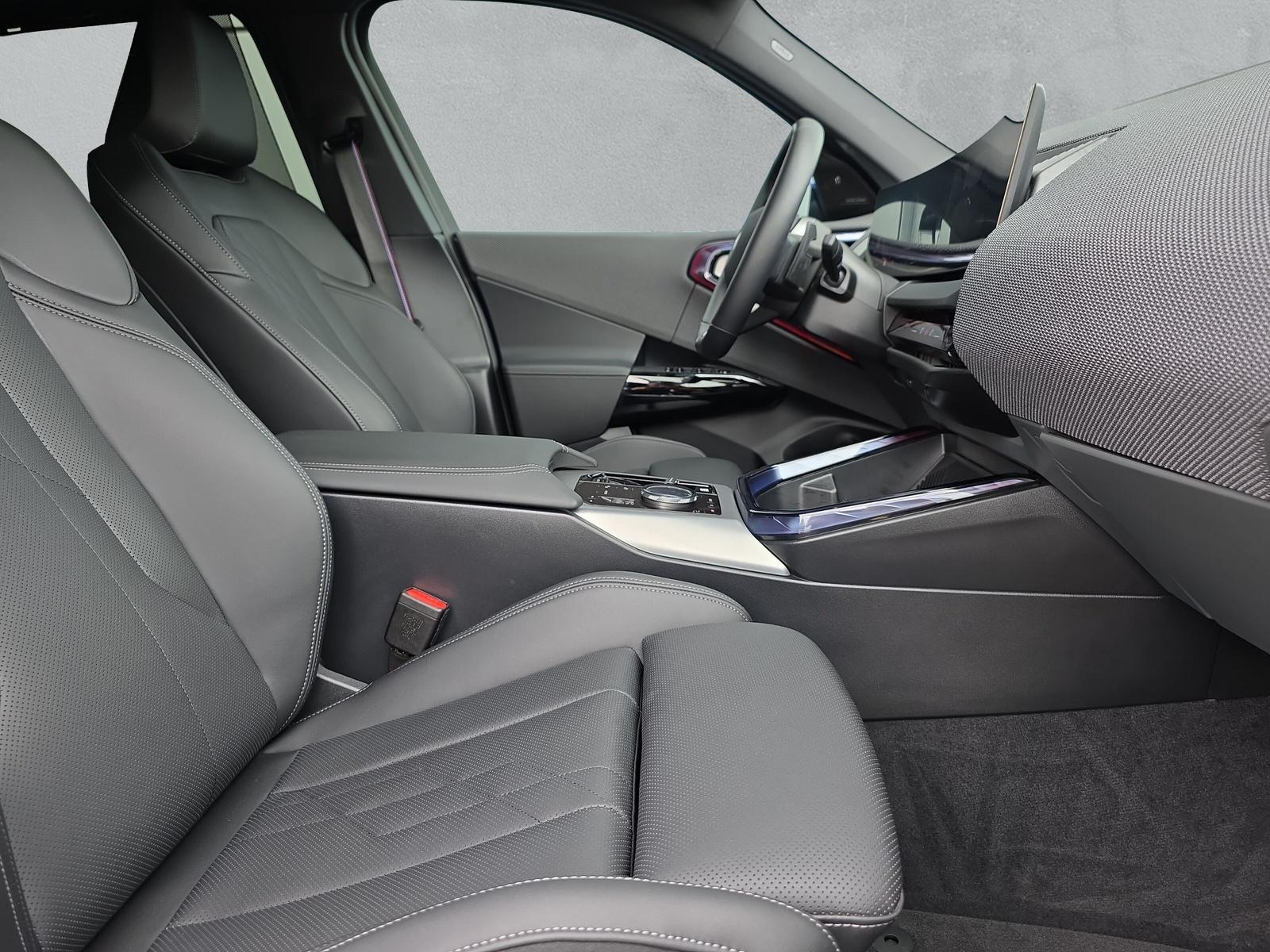 BMW X3 30e M Sport Pro xDrive G45 (CH) AHK ** Plug-in Hybrid ** Roues hiver incluse **-image-14