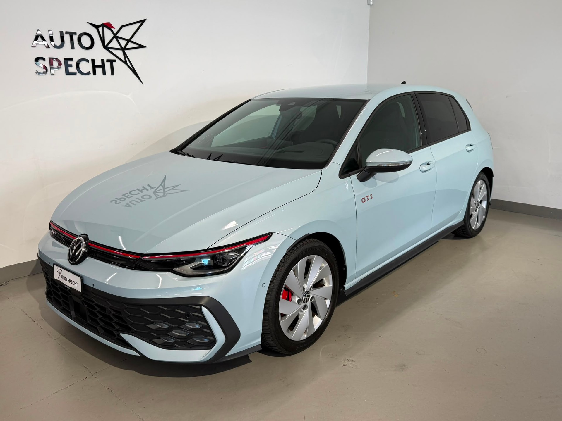 VW Golf 2.0 TSI GTI DSG-showroom-element-2