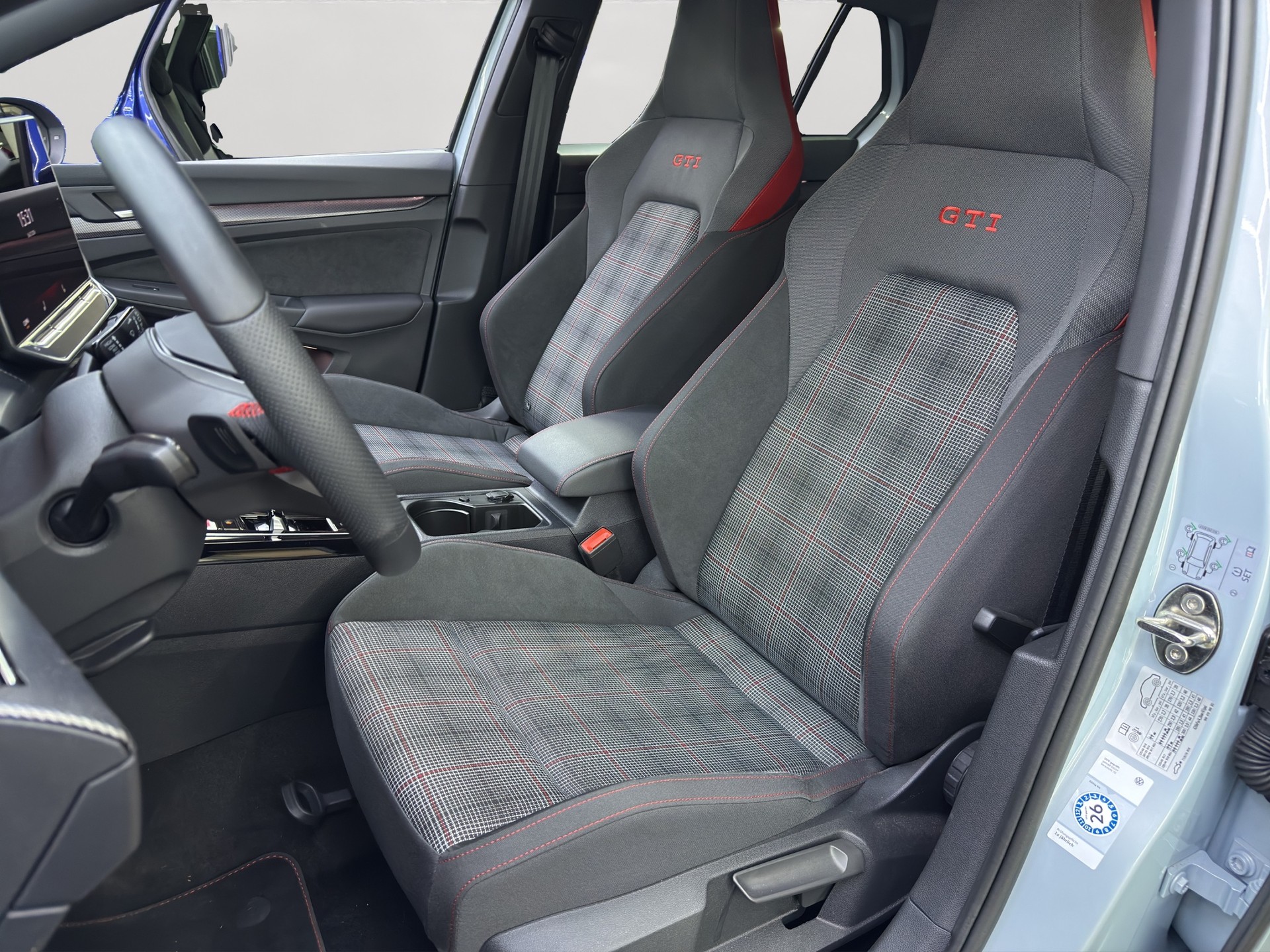 VW Golf 2.0 TSI GTI DSG-image-12