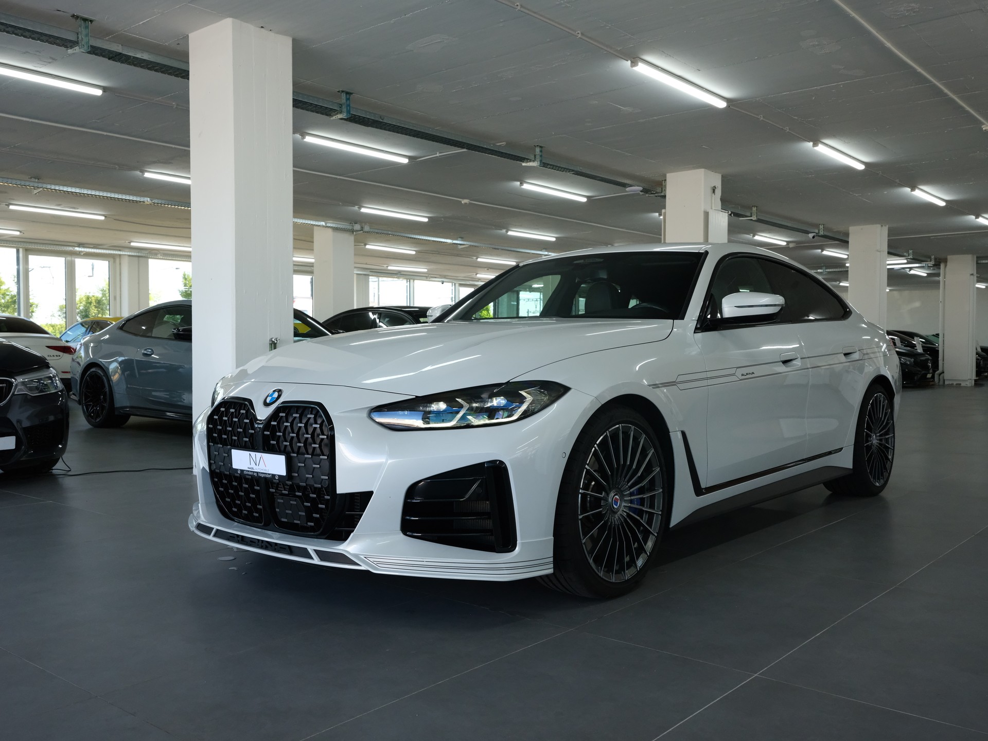 BMW-ALPINA B4 Gran Coupé 3.0 xDrive S-Tronic *Panorama* *360 Kamera* *Harman & Kardon*-image-8