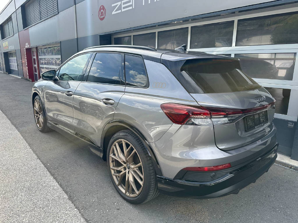 AUDI Q4 e-tron 50 quattro - Edition One-showroom-element-2