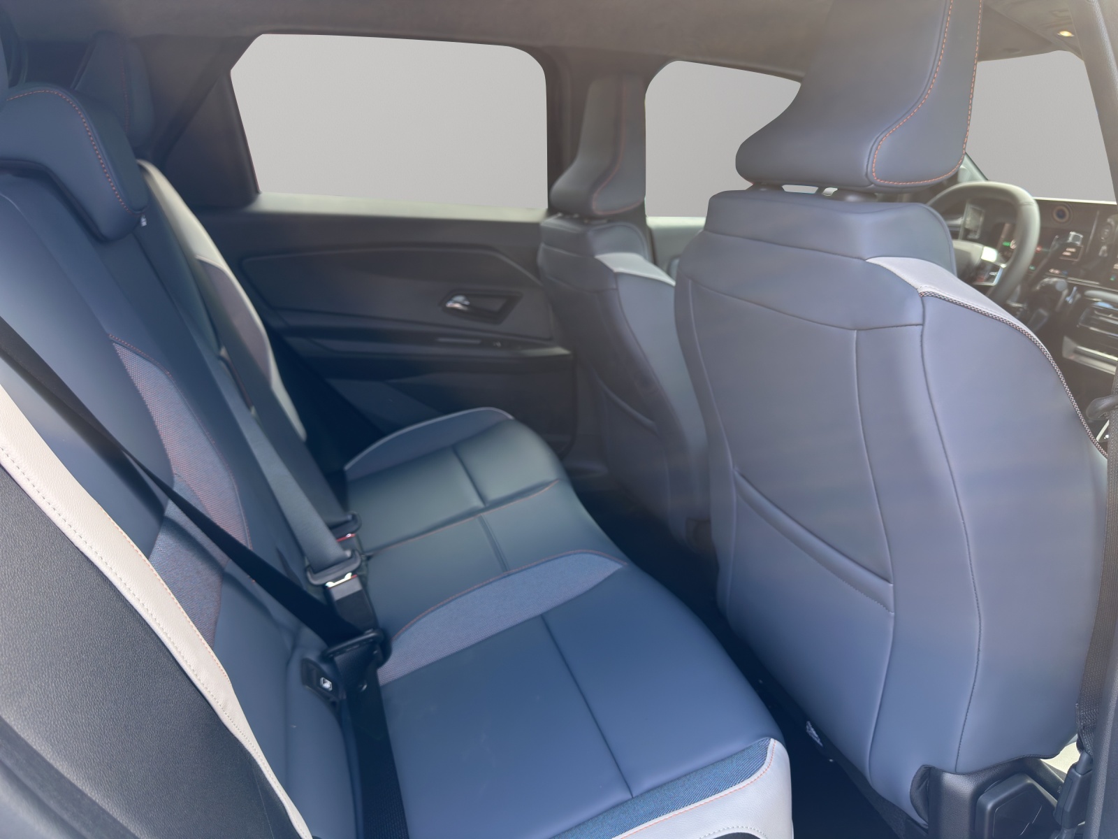 NISSAN Evolve Reichweite 416km-image-14