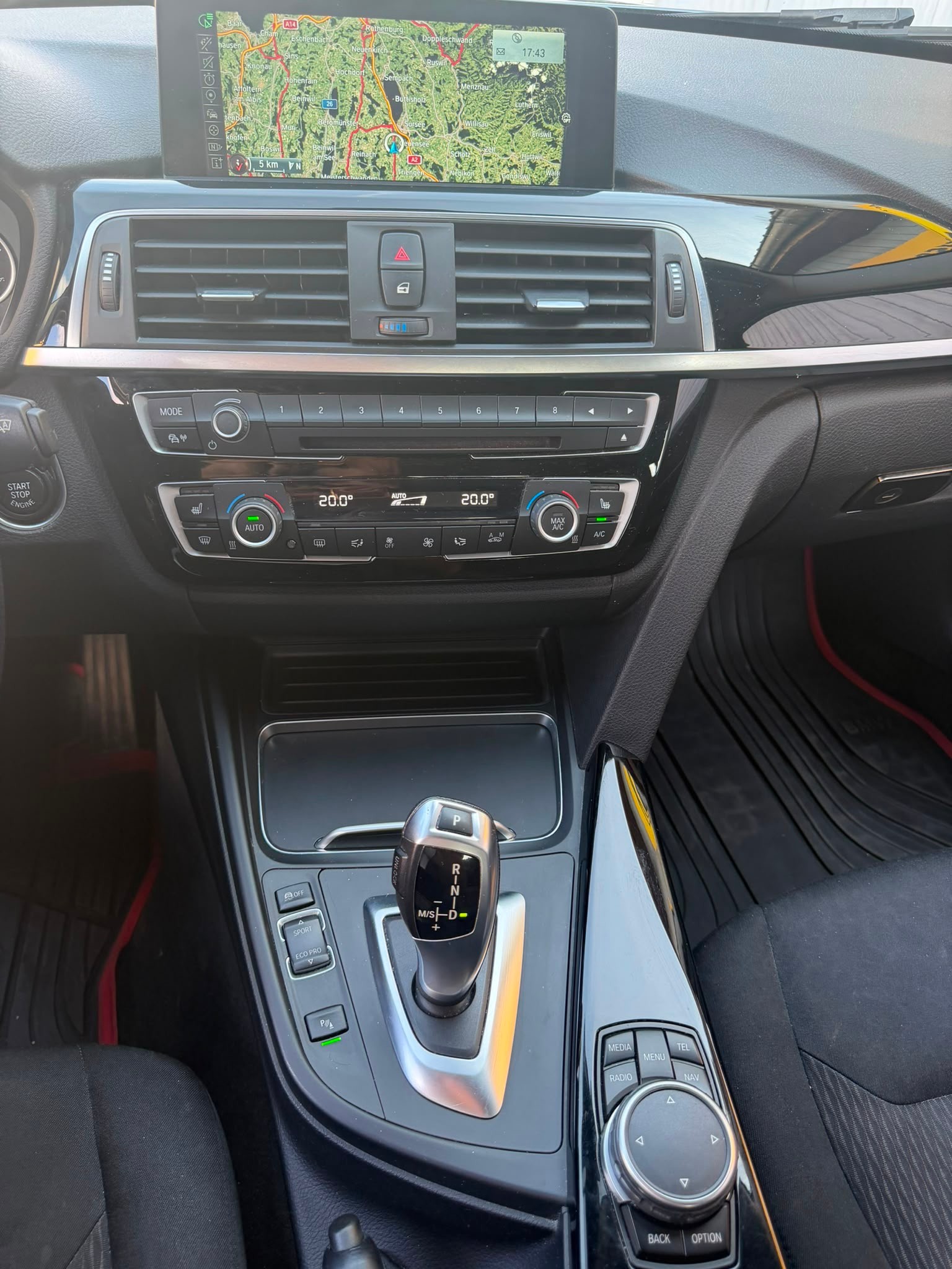 BMW 335d xDrive Touring Steptronic-image-7