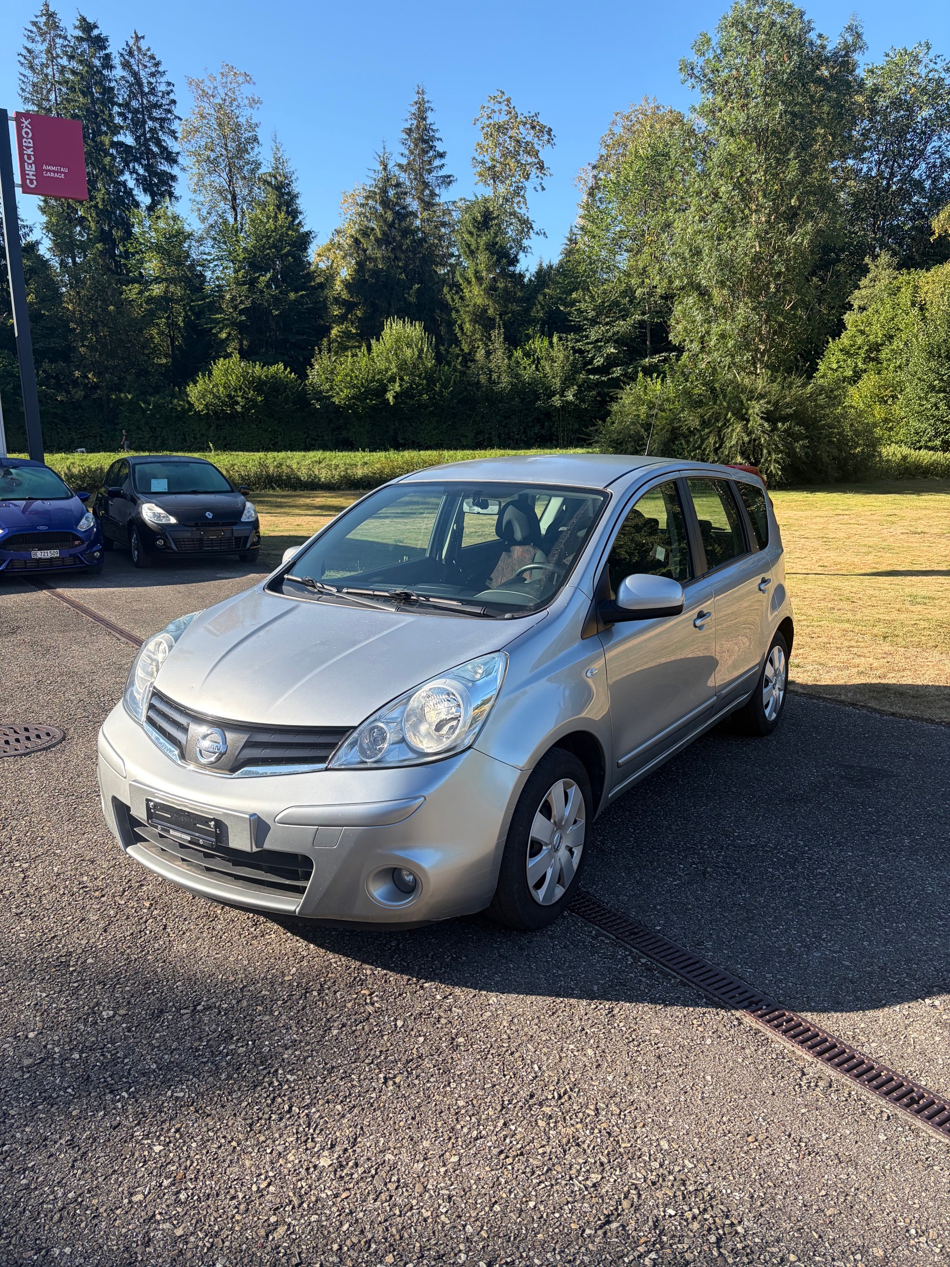 NISSAN Note 1.4 acenta-showroom-element-1
