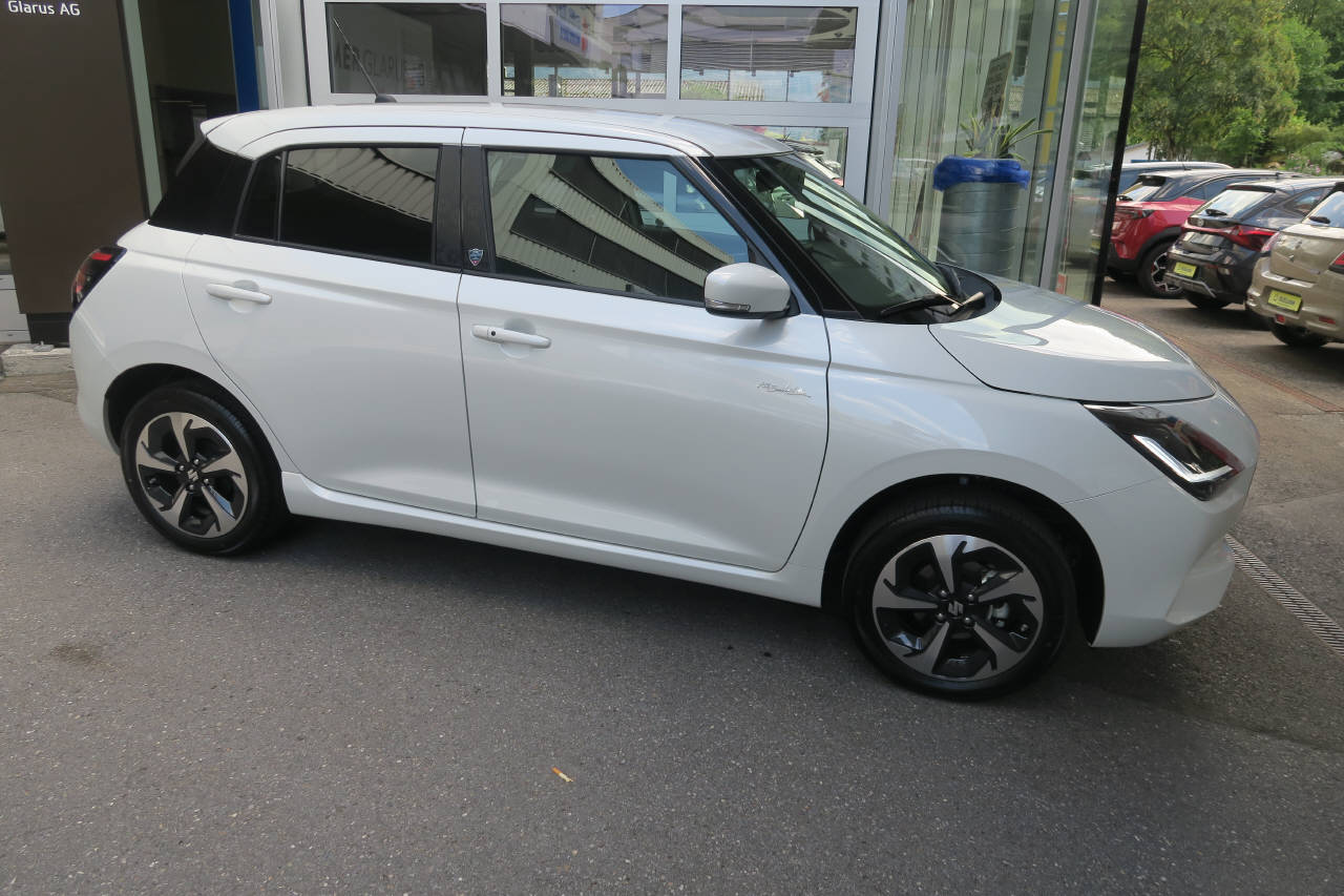 SUZUKI Swift 1.2 Piz Sulai Top Hybrid 4x4-showroom-element-1