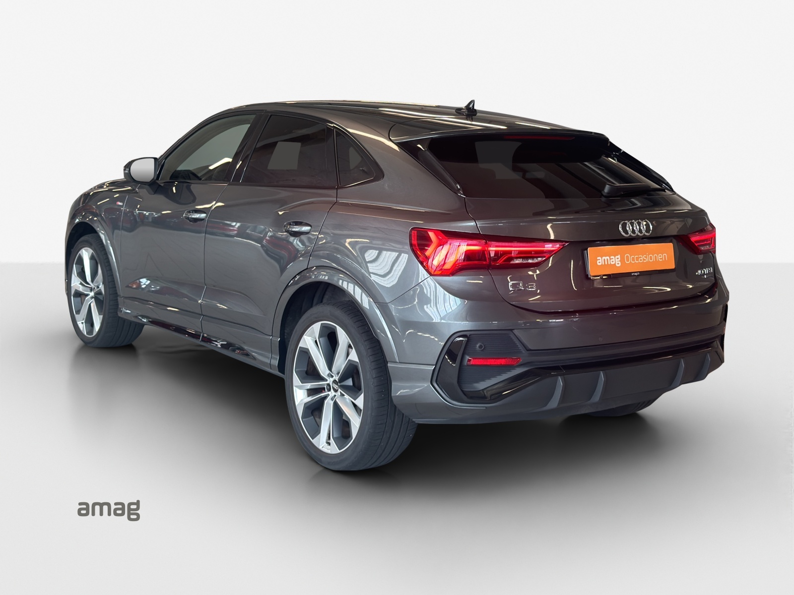 AUDI Q3 Sportback 40 TFSI S line quattro S-tronic-showroom-element-2