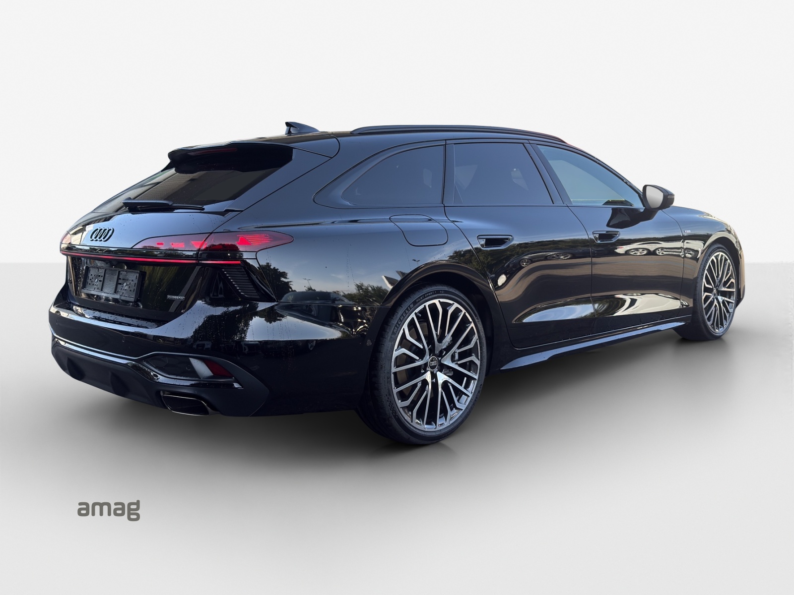 AUDI A6 Avant TFSI quattro 270 kW S tronic-image-4