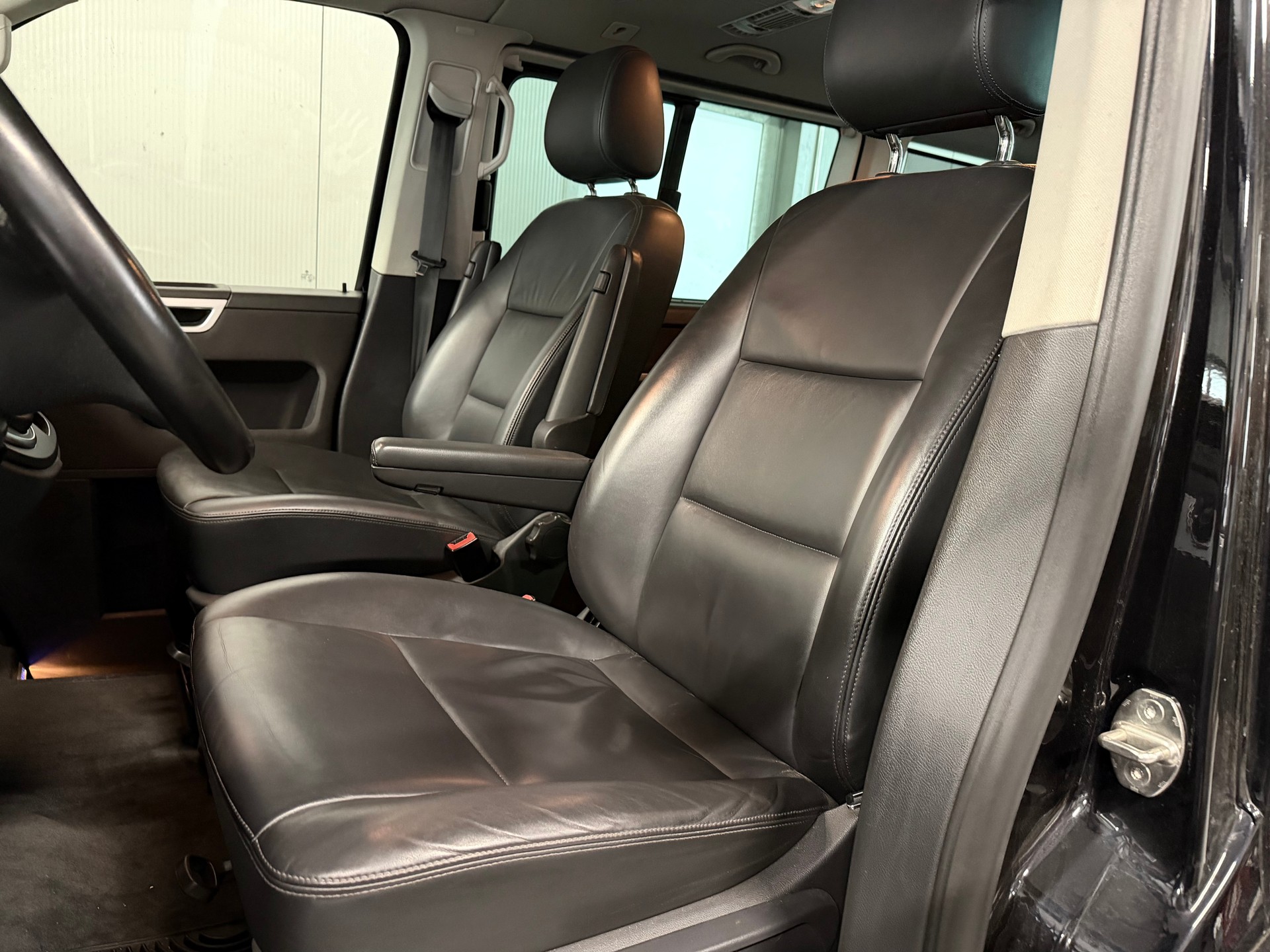 VW T5 Multivan 2.0 Bi-TDI CR Highline 4Motion DSG-image-12