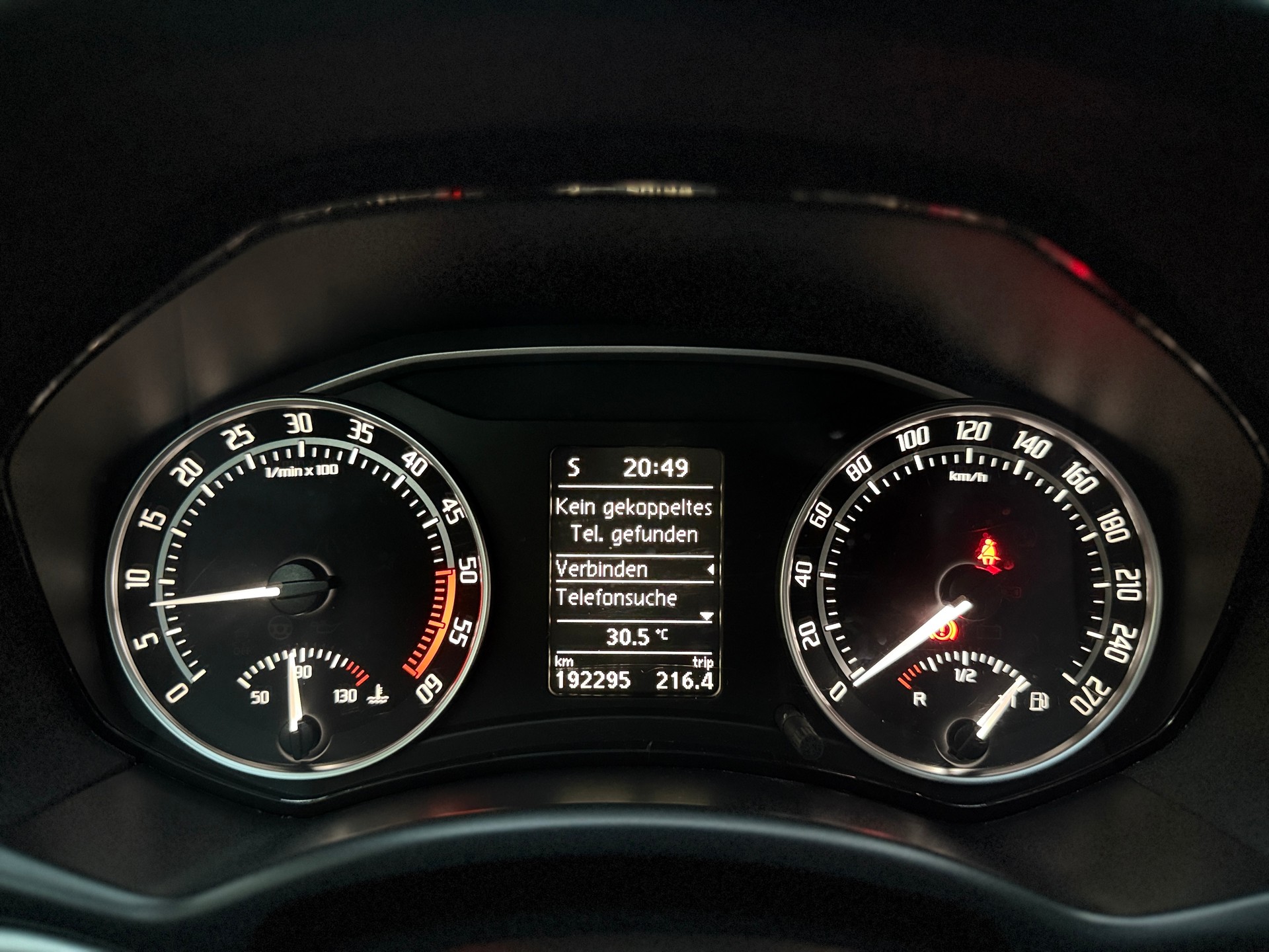 SKODA Octavia Combi 2.0 TDI RS-image-16
