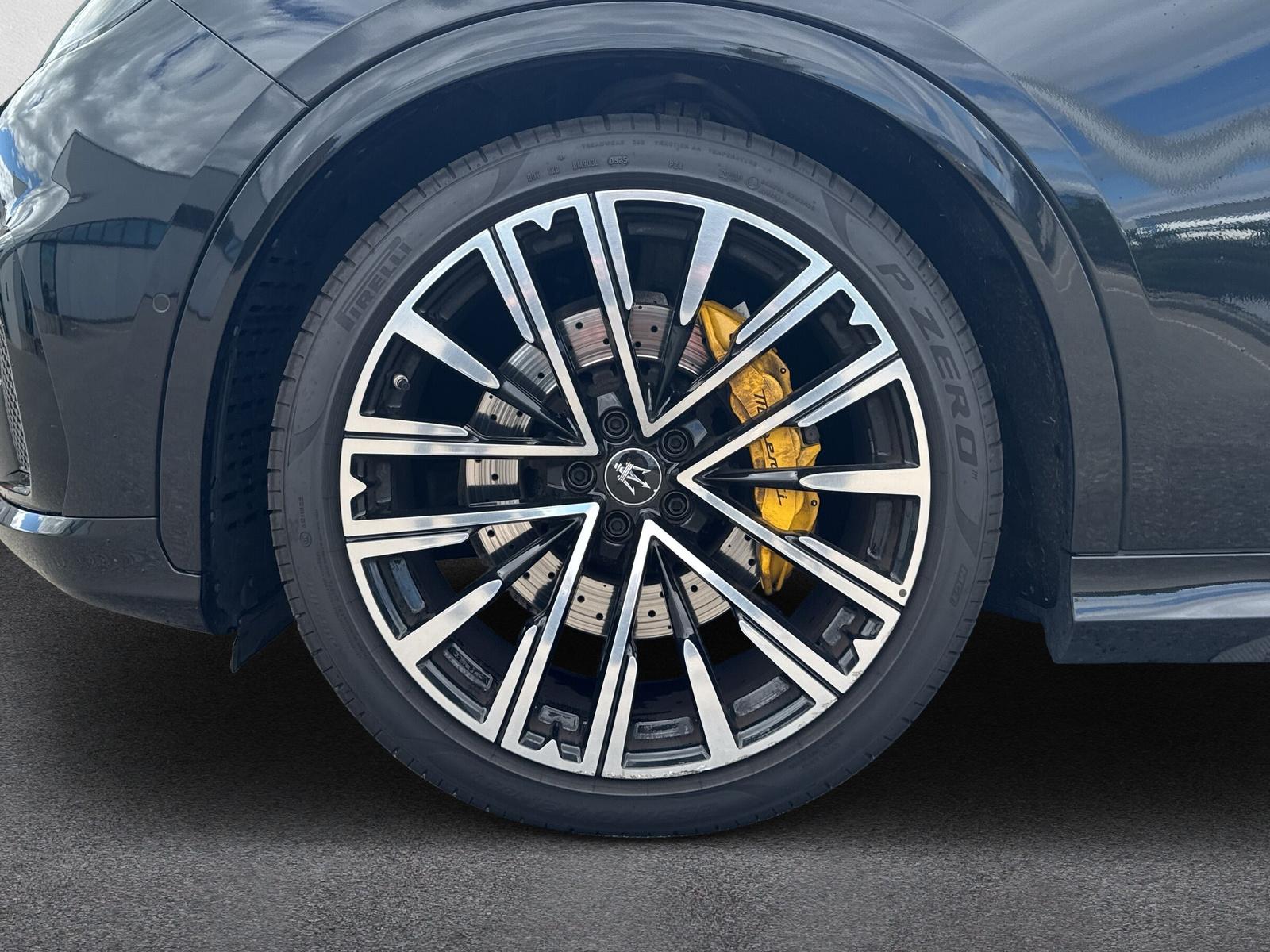 MASERATI Grecale 3.0 V6 Trofeo (CH) AHK ** Pack Carbone ** 531 CV-image-8