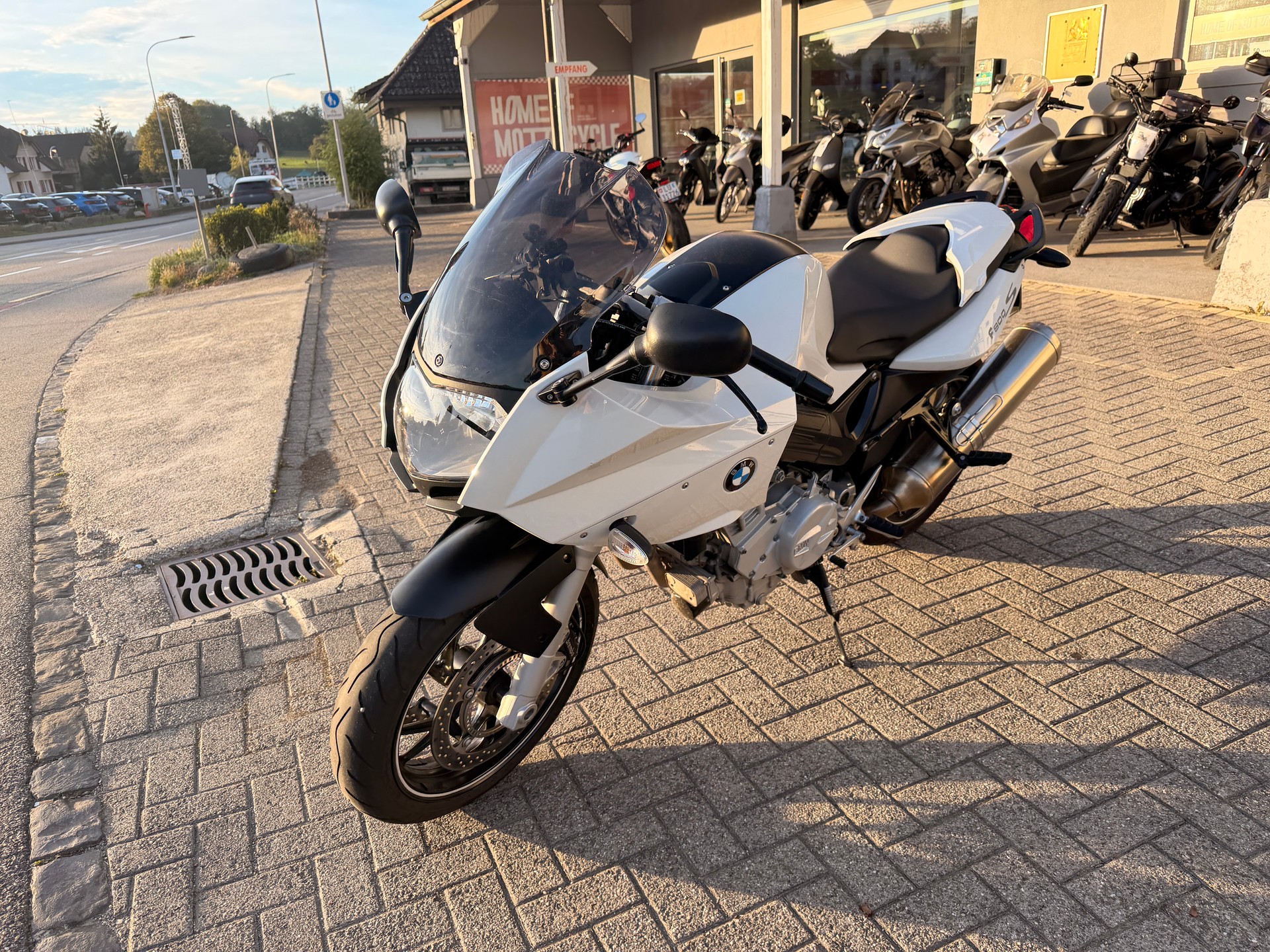 BMW F 800 S-image-1
