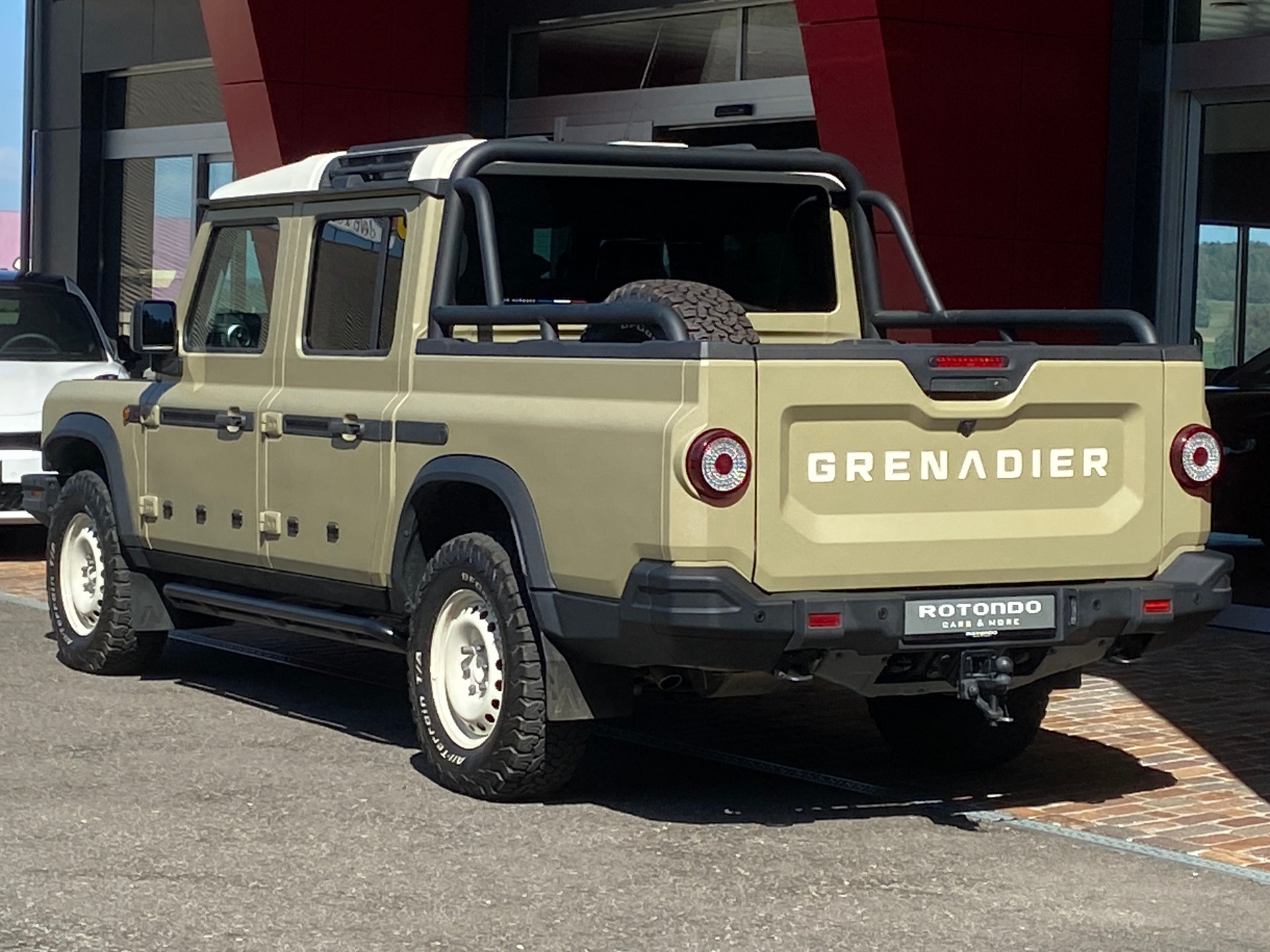 INEOS Grenadier 3.0D Quartermaster Trialmaster RAPTOR-showroom-element-2