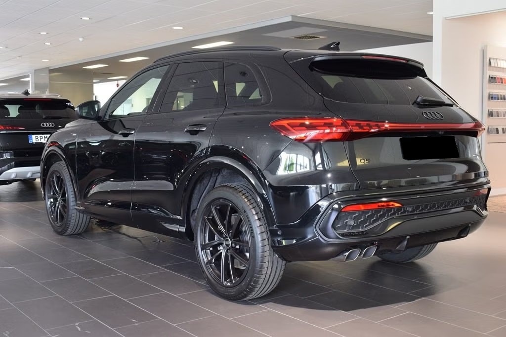 AUDI Q5 TDI quattro 150 kW S-tronic-showroom-element-1