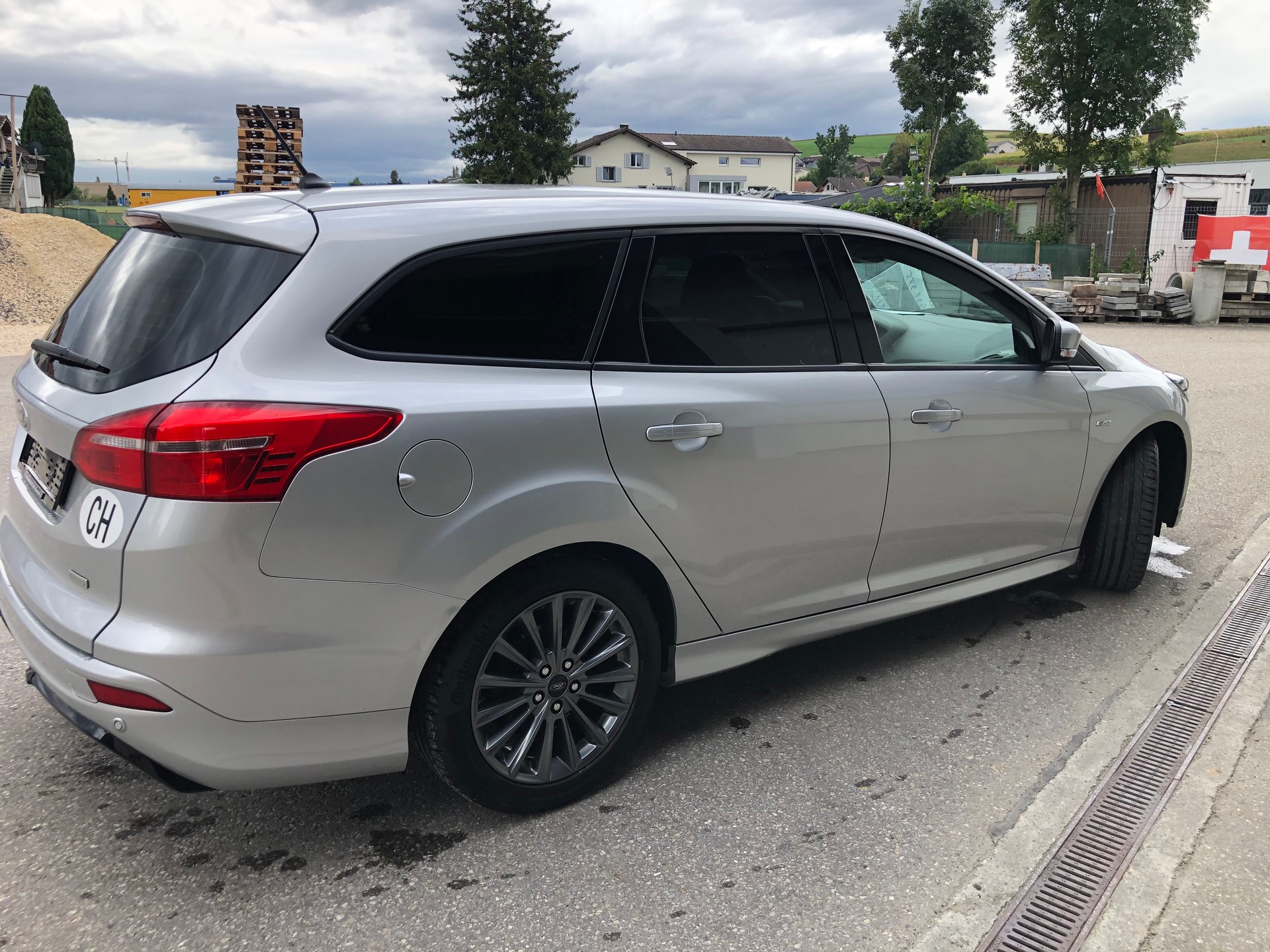 FORD Focus 1.0 SCTi ST Line-image-4