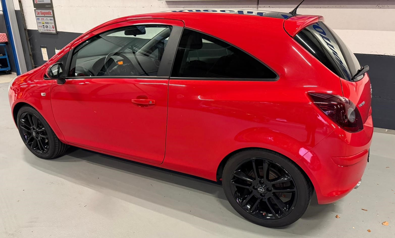 OPEL Corsa 1.4 TP Color Edition-showroom-element-3