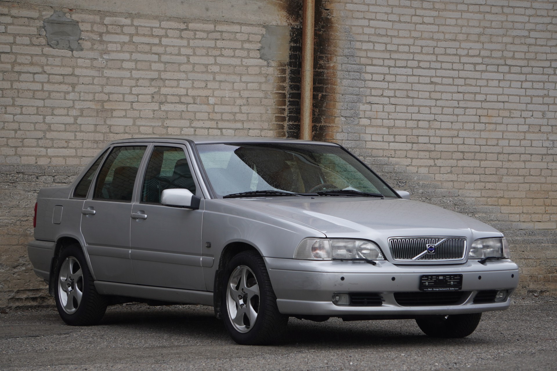 VOLVO S70 2.5 T AWD-image-1