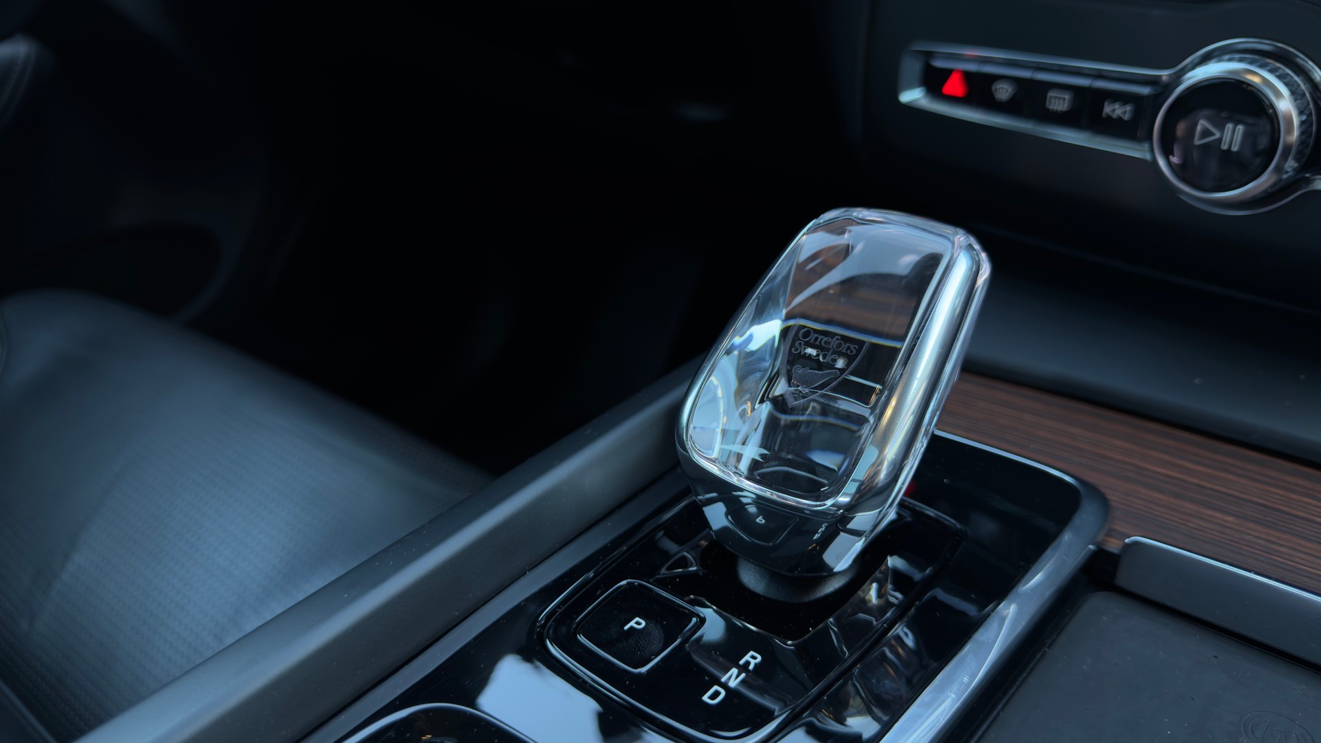 VOLVO XC60 B5 AWD Ultimate Bright-image-15