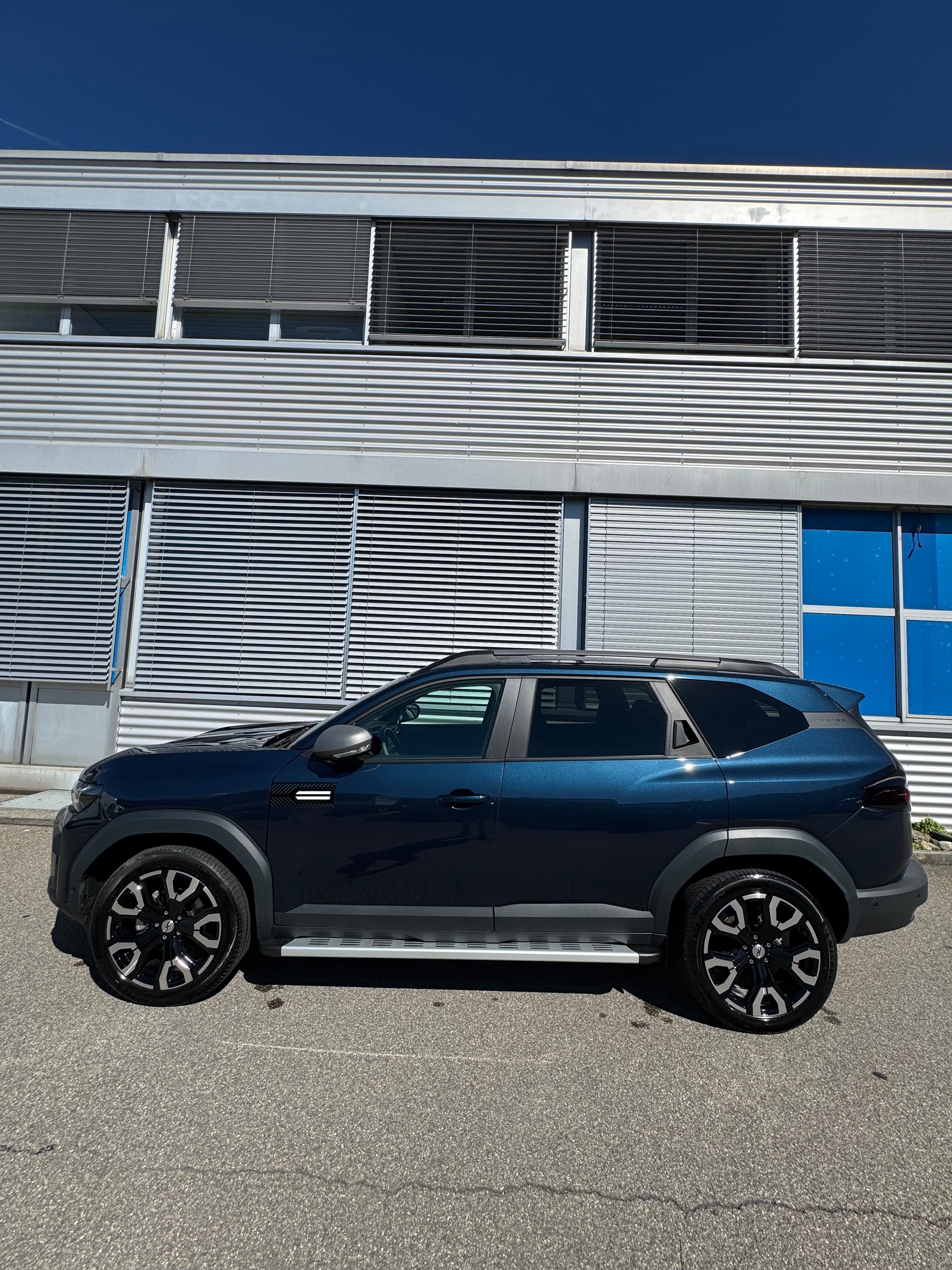 DACIA 1.8 Hybrid Journey-image-7