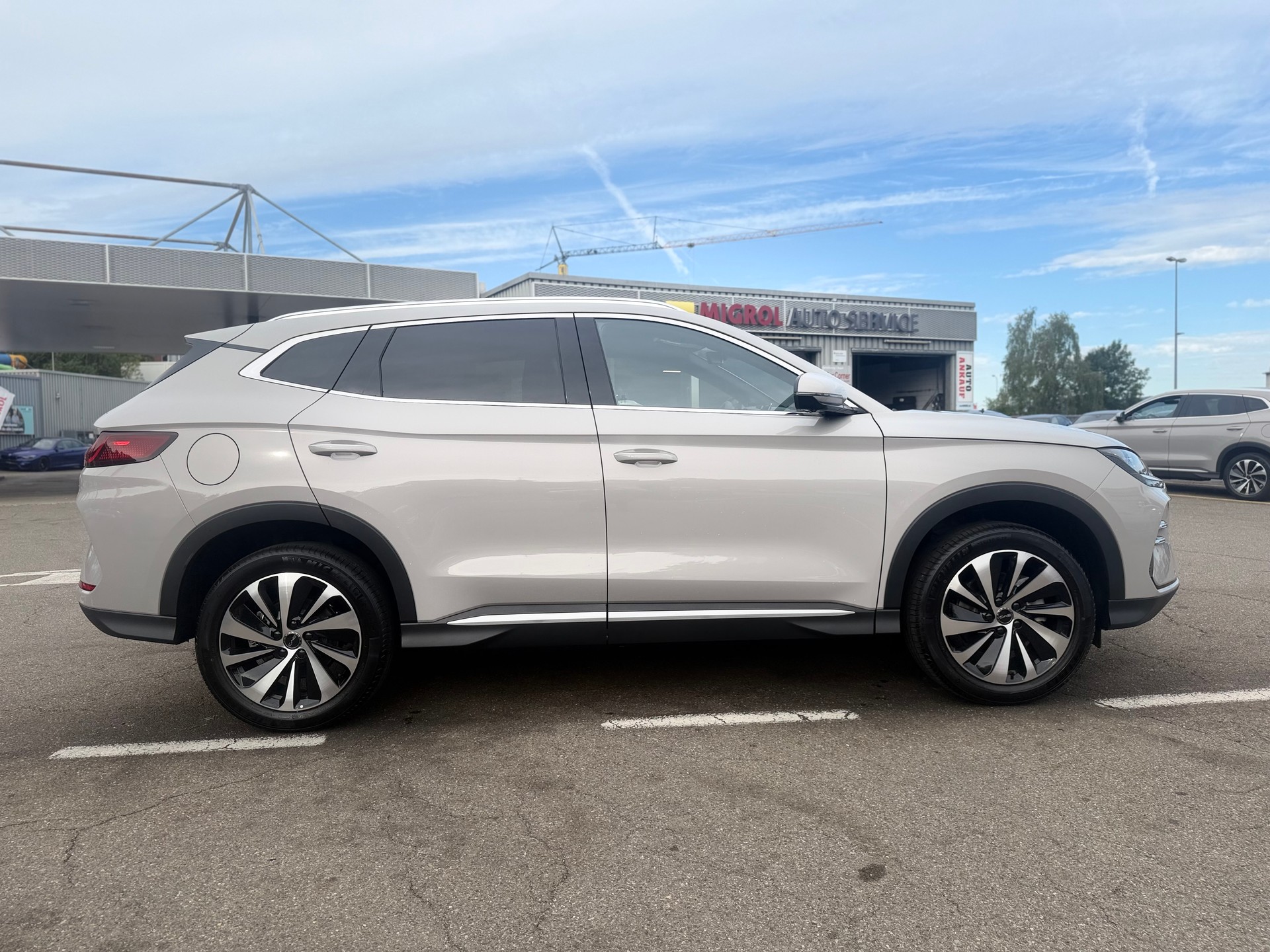 BYD Seal U DM-i Design AWD-image-10