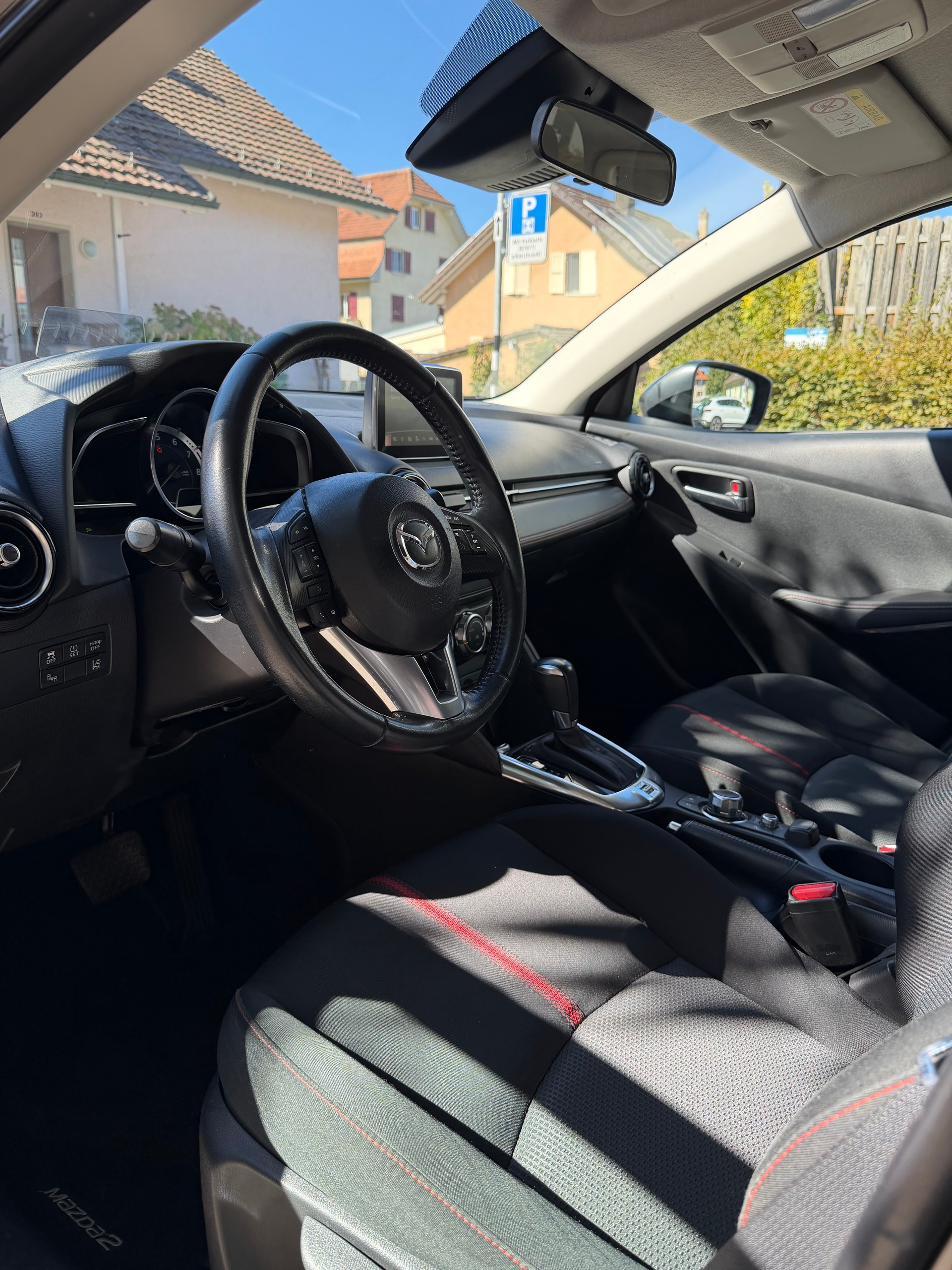 MAZDA 2 1.5i 16V Skyactiv-G Revolution Drive-image-8