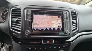 VW Sharan 2.0 TDI BMT Highline 4Motion DSG ** Alcantara-Leder ** Gr-Navi ** RF-Kamera ** ACC ** Totwinkel-Assistent ** Ab MFK-image-9