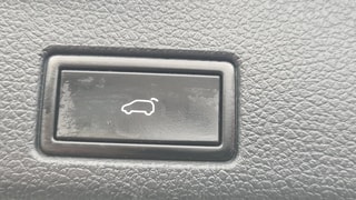 VW Sharan 2.0 TDI BMT Highline 4Motion DSG ** Alcantara-Leder ** Gr-Navi ** RF-Kamera ** ACC ** Totwinkel-Assistent ** Ab MFK-image-8