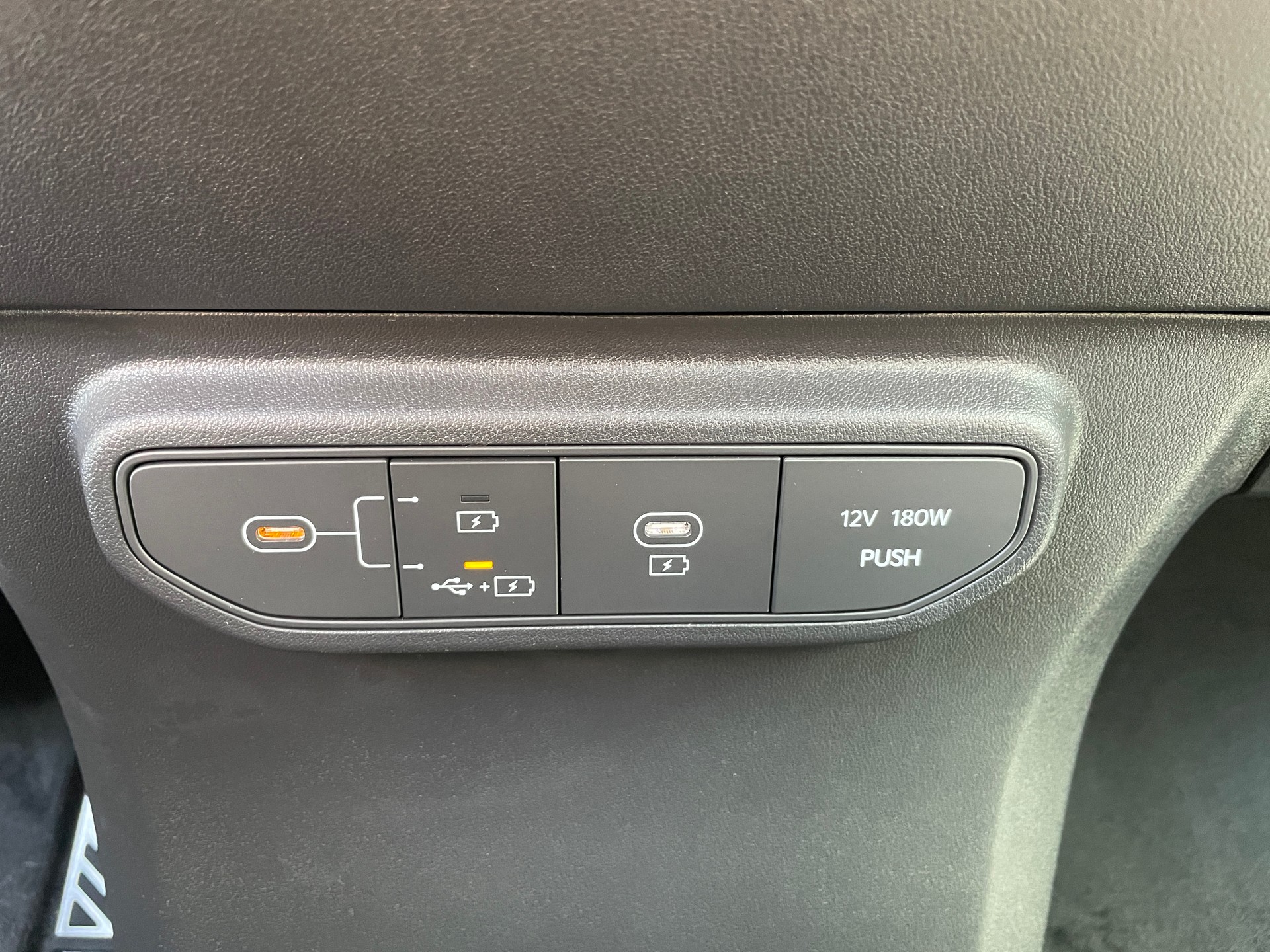 KIA EV5 81,4 kWh GT Line 4x4 mit GT-Line Pack und Panorama, V2L-image-24