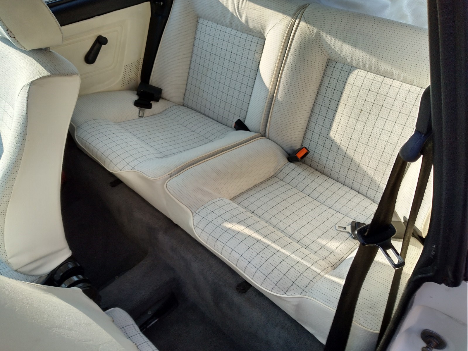 VW Golf Cabriolet 1800 GL Quartett/Special/White-image-15
