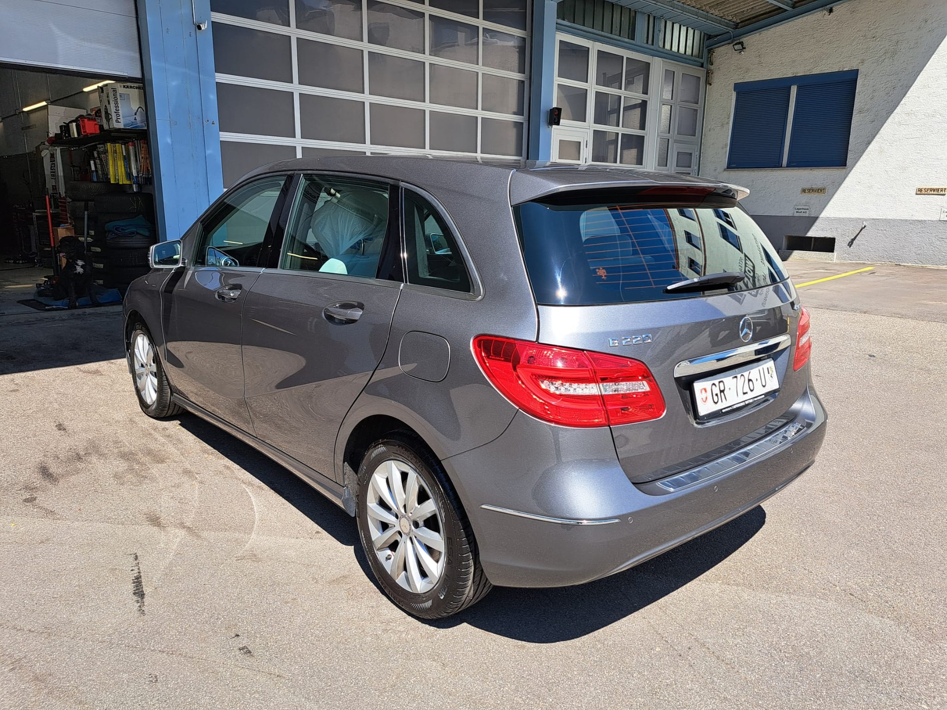 MERCEDES-BENZ B 220 4Matic 7G-DCT-image-3
