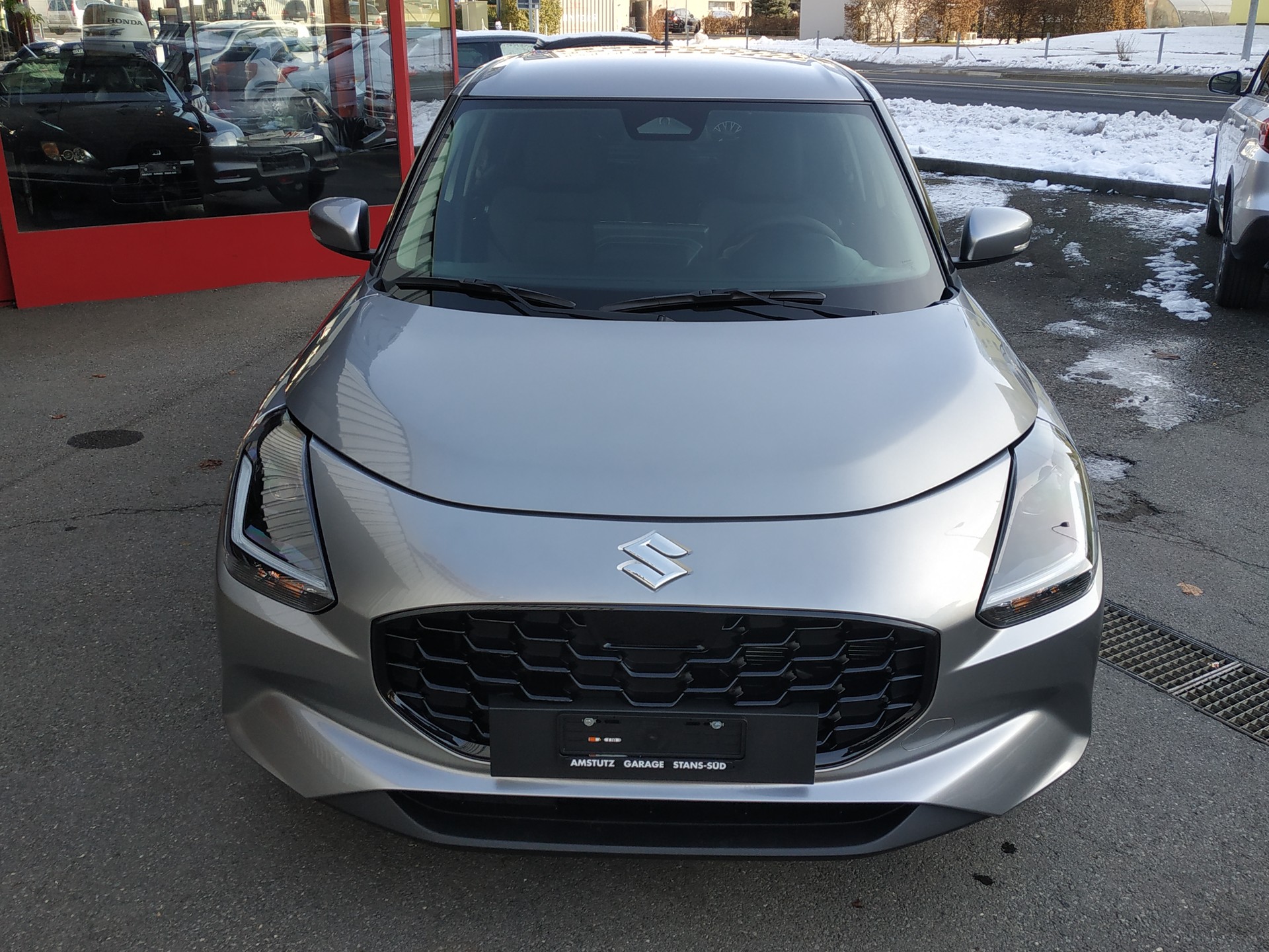 SUZUKI Swift 1.2 Compact Top Hybrid 4x4-showroom-element-2