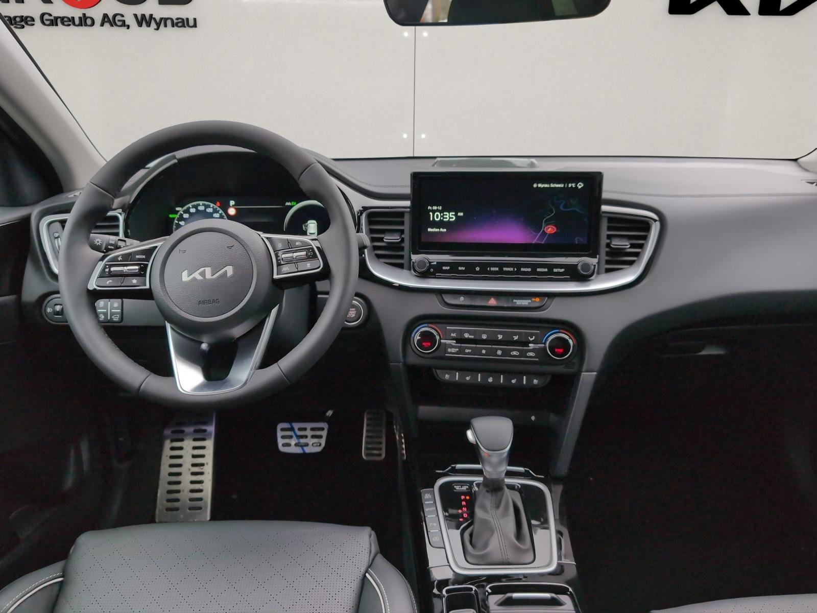 KIA Ceed SW 1.6 GDi Plug-in Hybrid Style-image-11