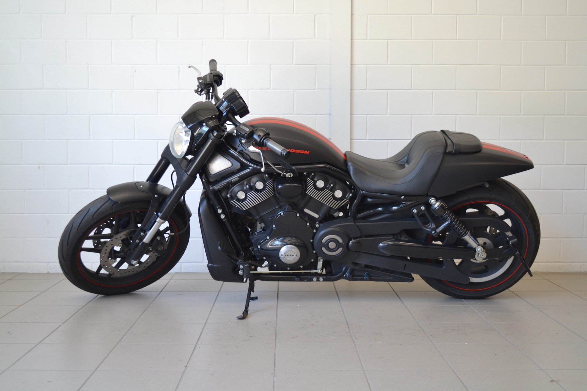 HARLEY-DAVIDSON VRSCDX Night Rod Special ABS-image-2