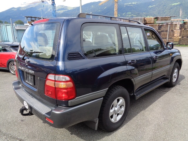 TOYOTA Land Cruiser 500 4.7 S.Saloon-image-2
