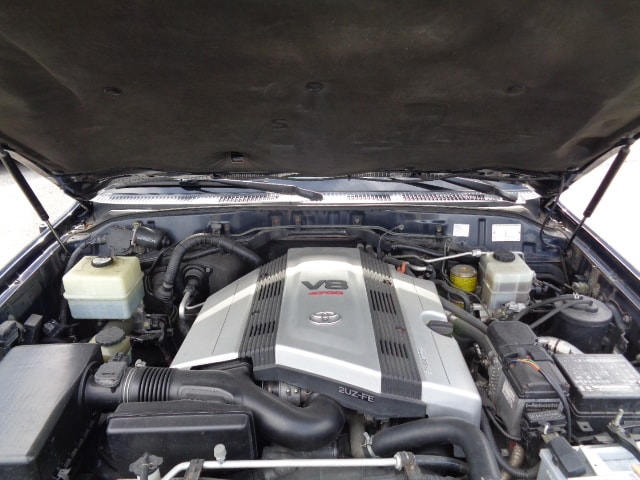 TOYOTA Land Cruiser 500 4.7 S.Saloon-image-4